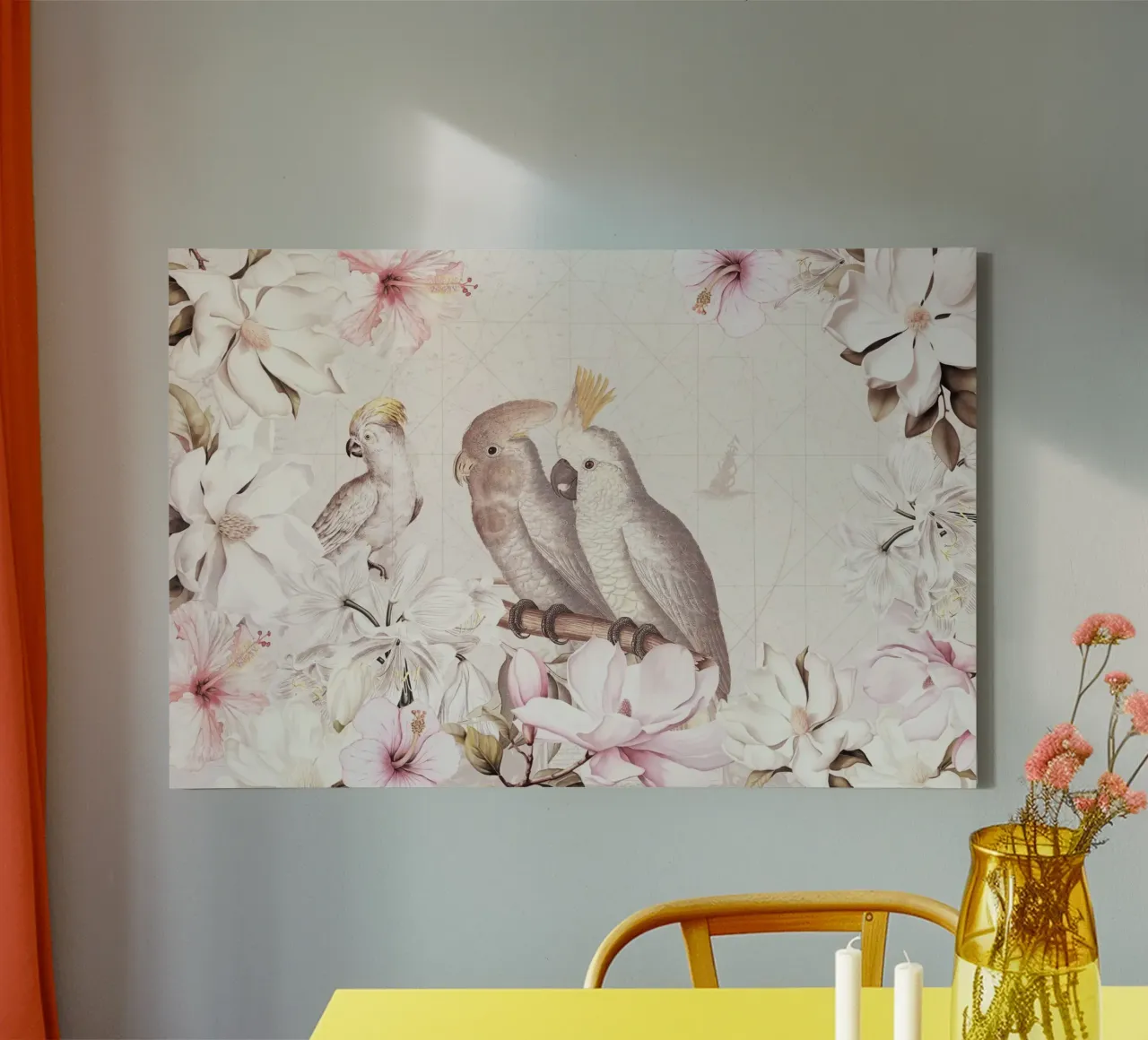 Cacatua vintage con giungla di magnolia e ibisco tela con Cornice a cassetta da Vintage World - Uta Naumann