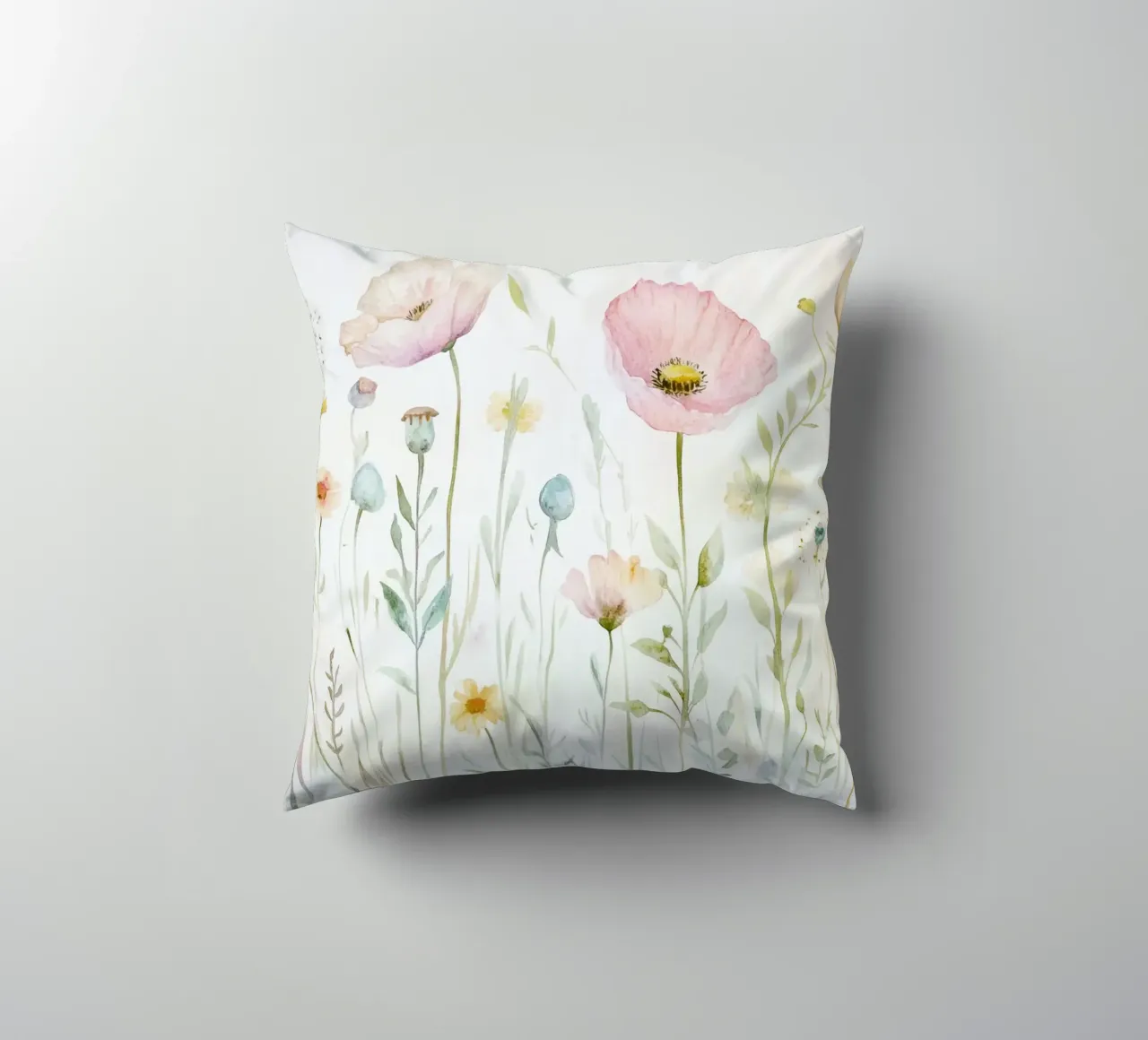 Prato di fiori selvatici acquerellato in stile scandi cuscino da Modern Muse