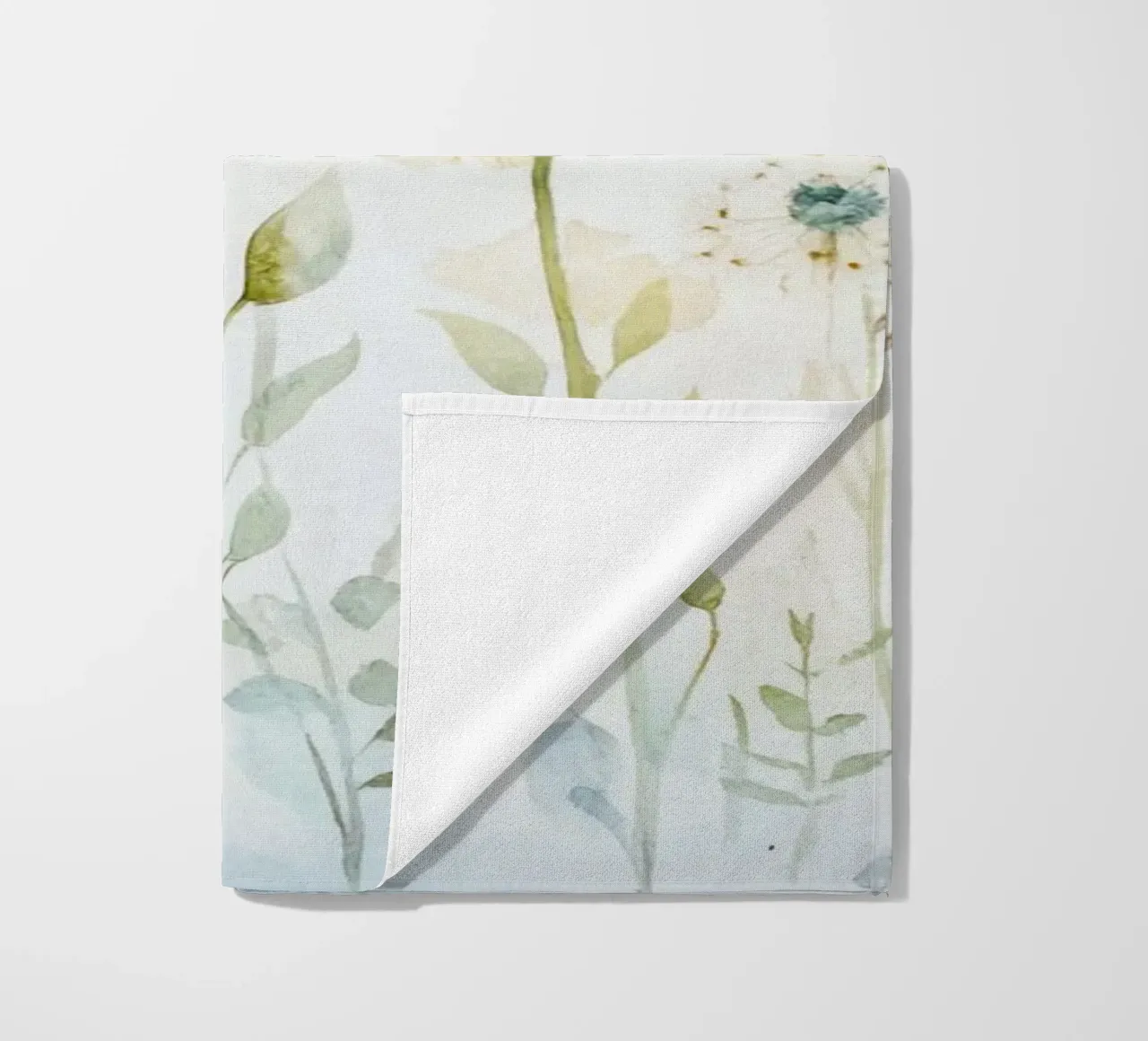 Prato di fiori selvatici acquerellato in stile scandi telo mare da Modern Muse
