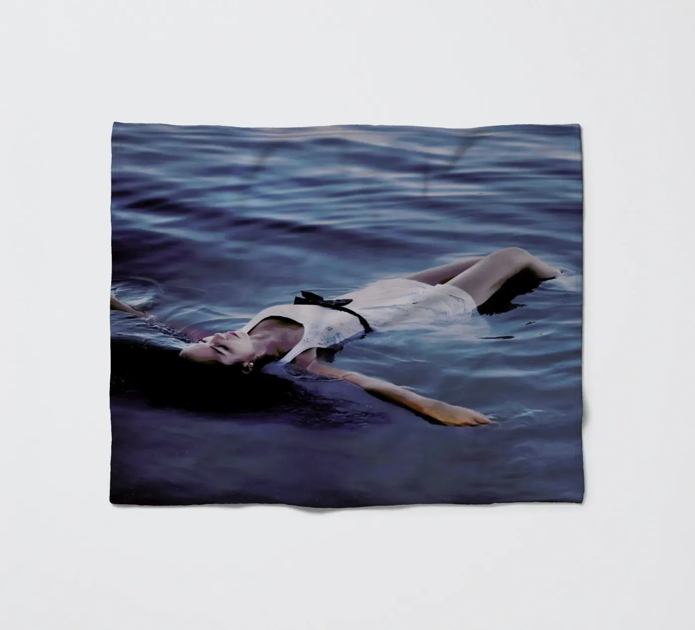 Soaking Fleecedecke von Jovana Rikalo