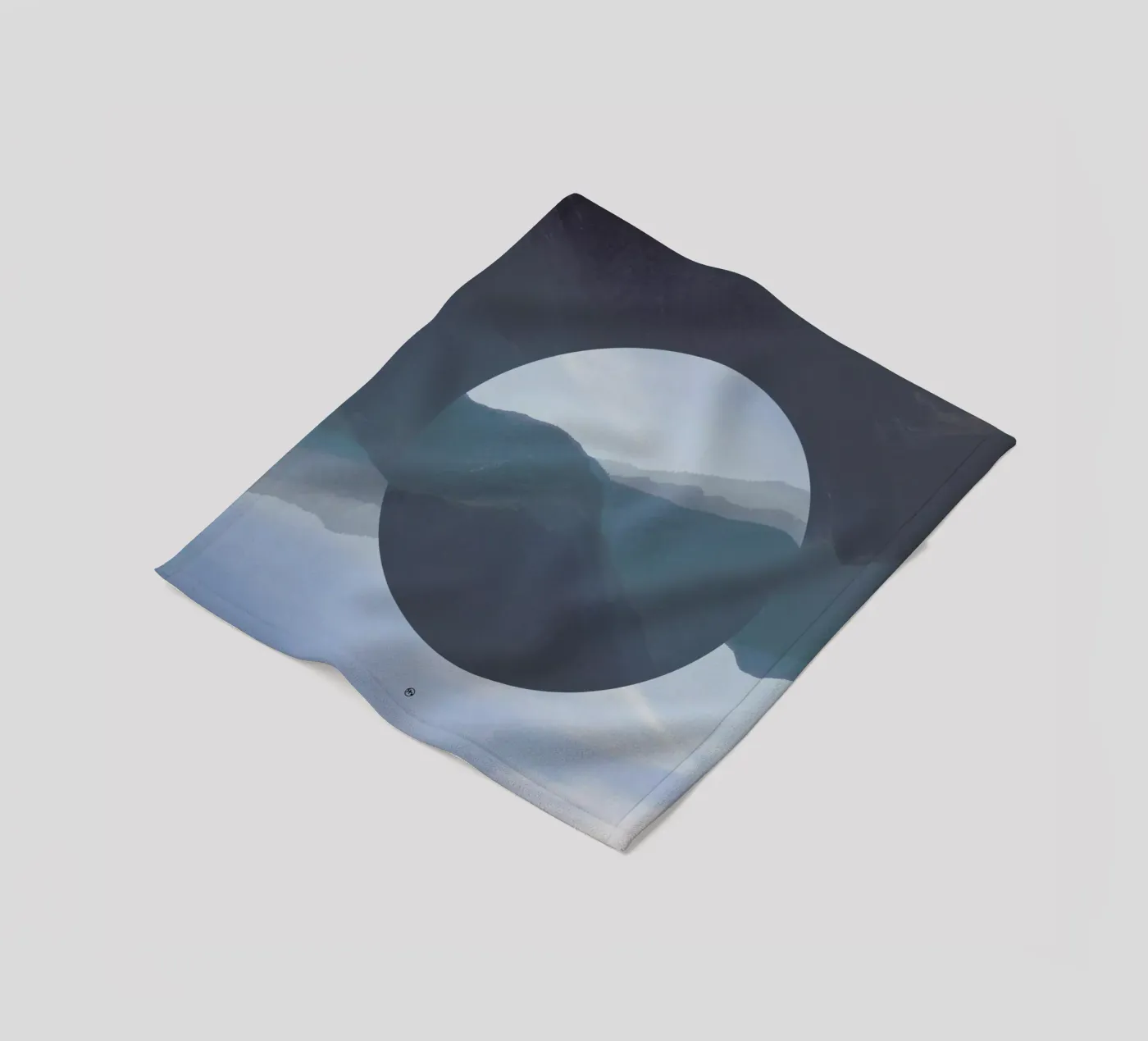 Redemption Fleecedecke von Nicolas Messaritis