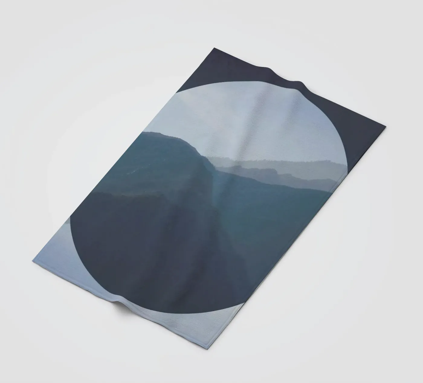 Redemption Fleecedecke von Nicolas Messaritis