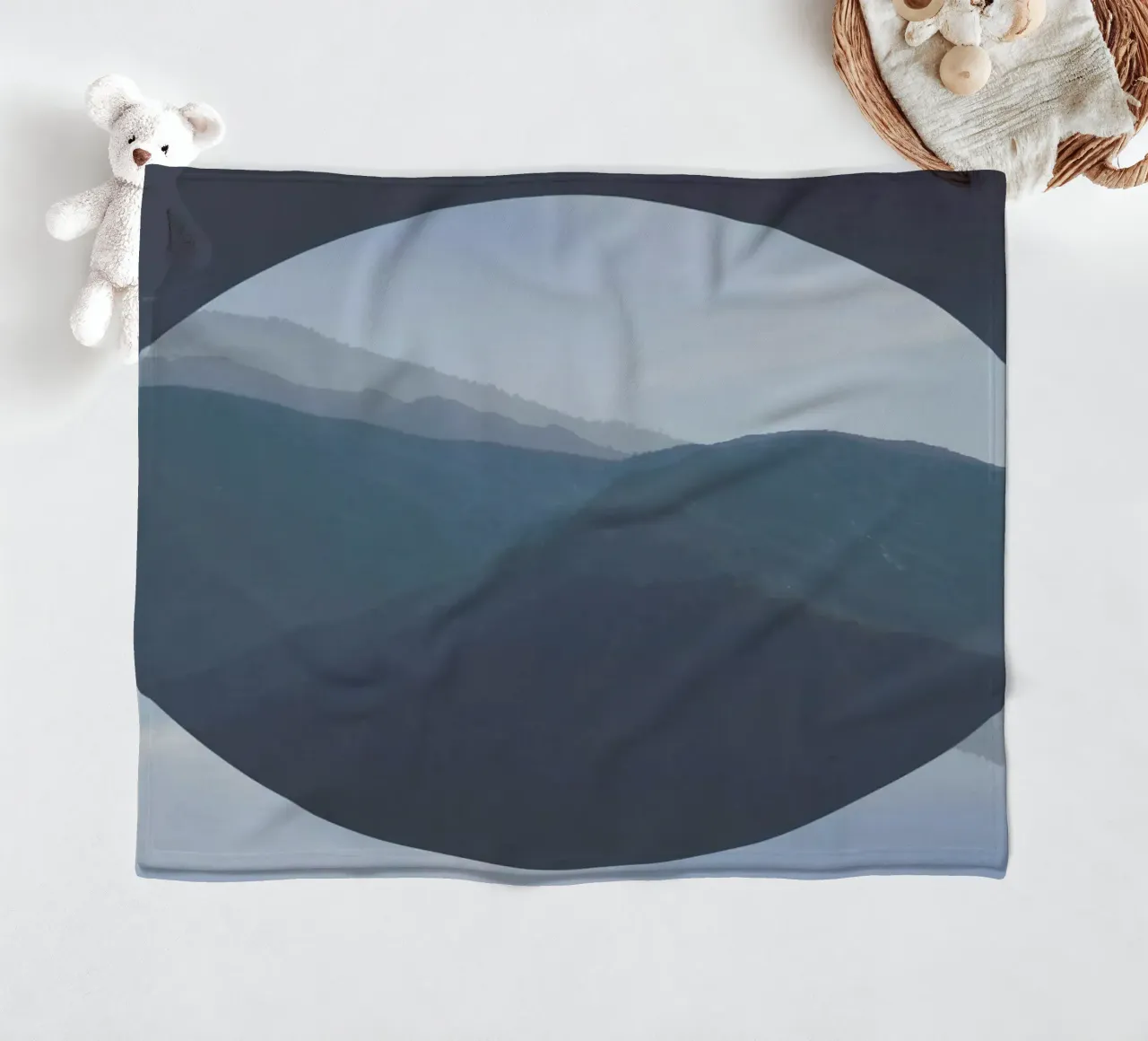 Redemption Fleecedecke von Nicolas Messaritis