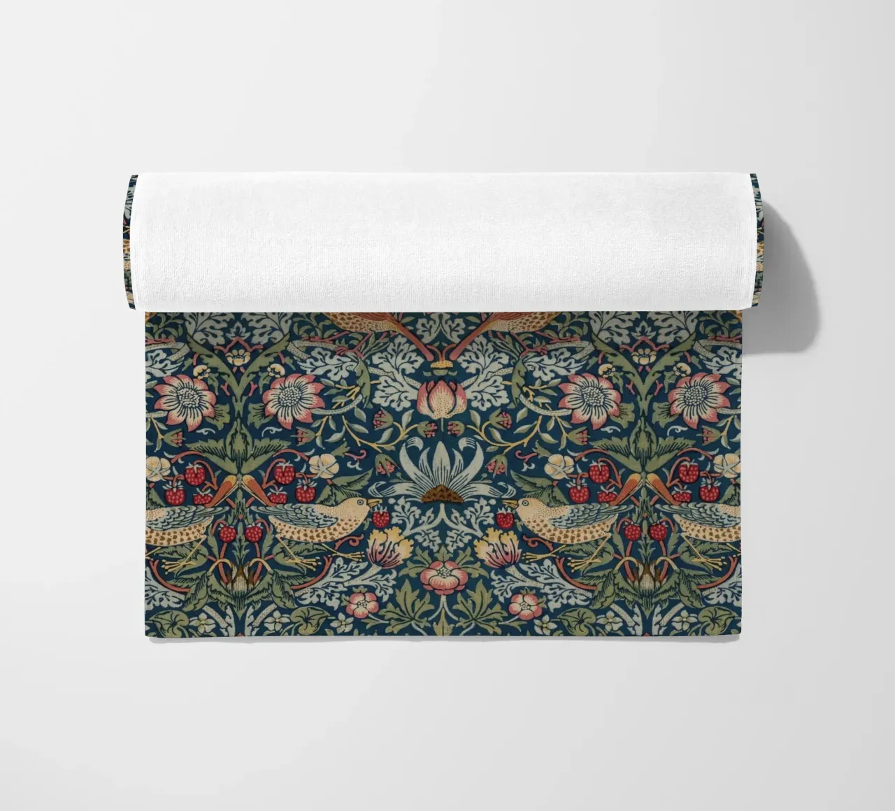William Morris - Cartamodello Ladro di fragole telo mare da William Store