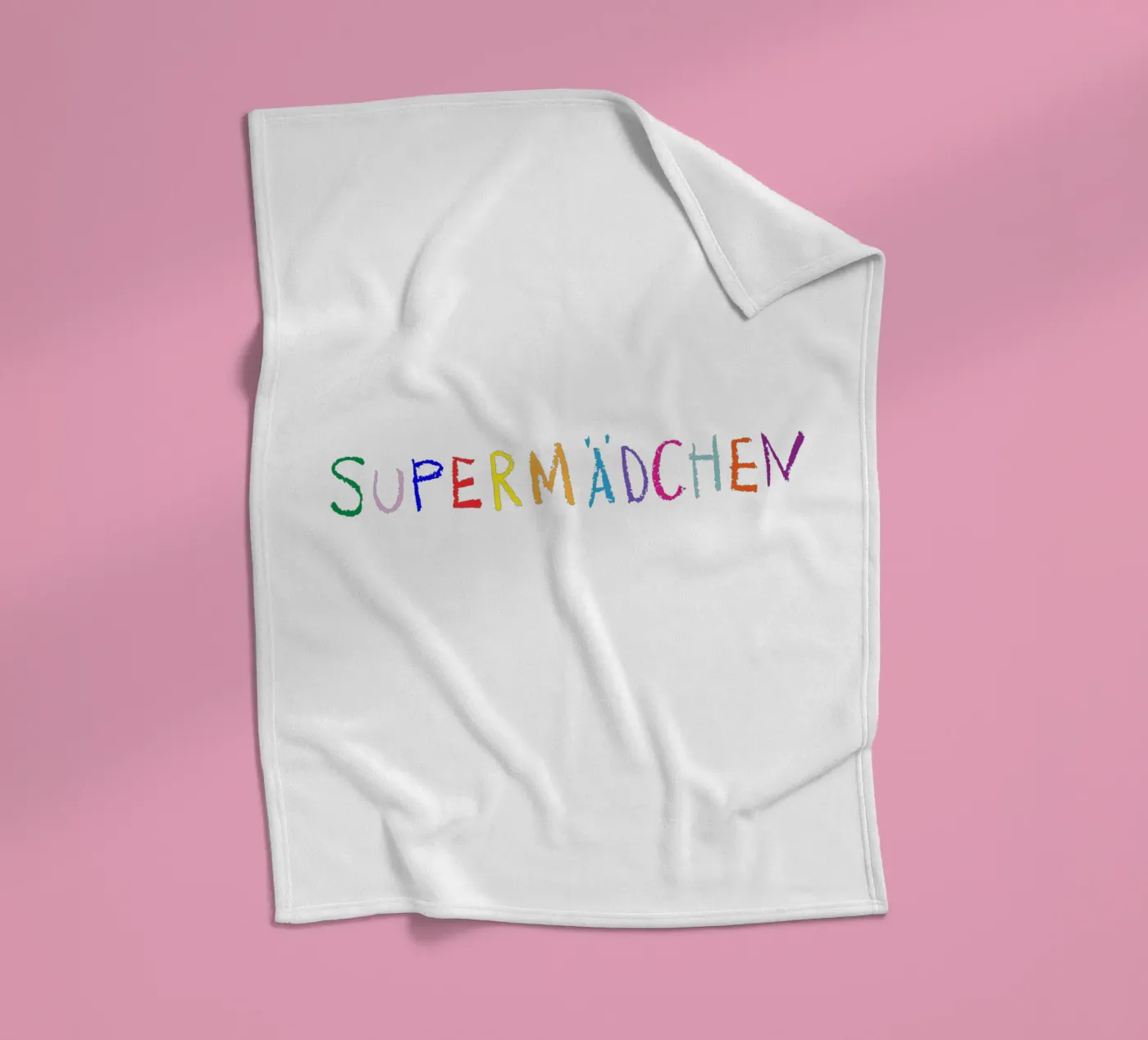 Supermädchen Fleecedecke von Brushmeetspaper