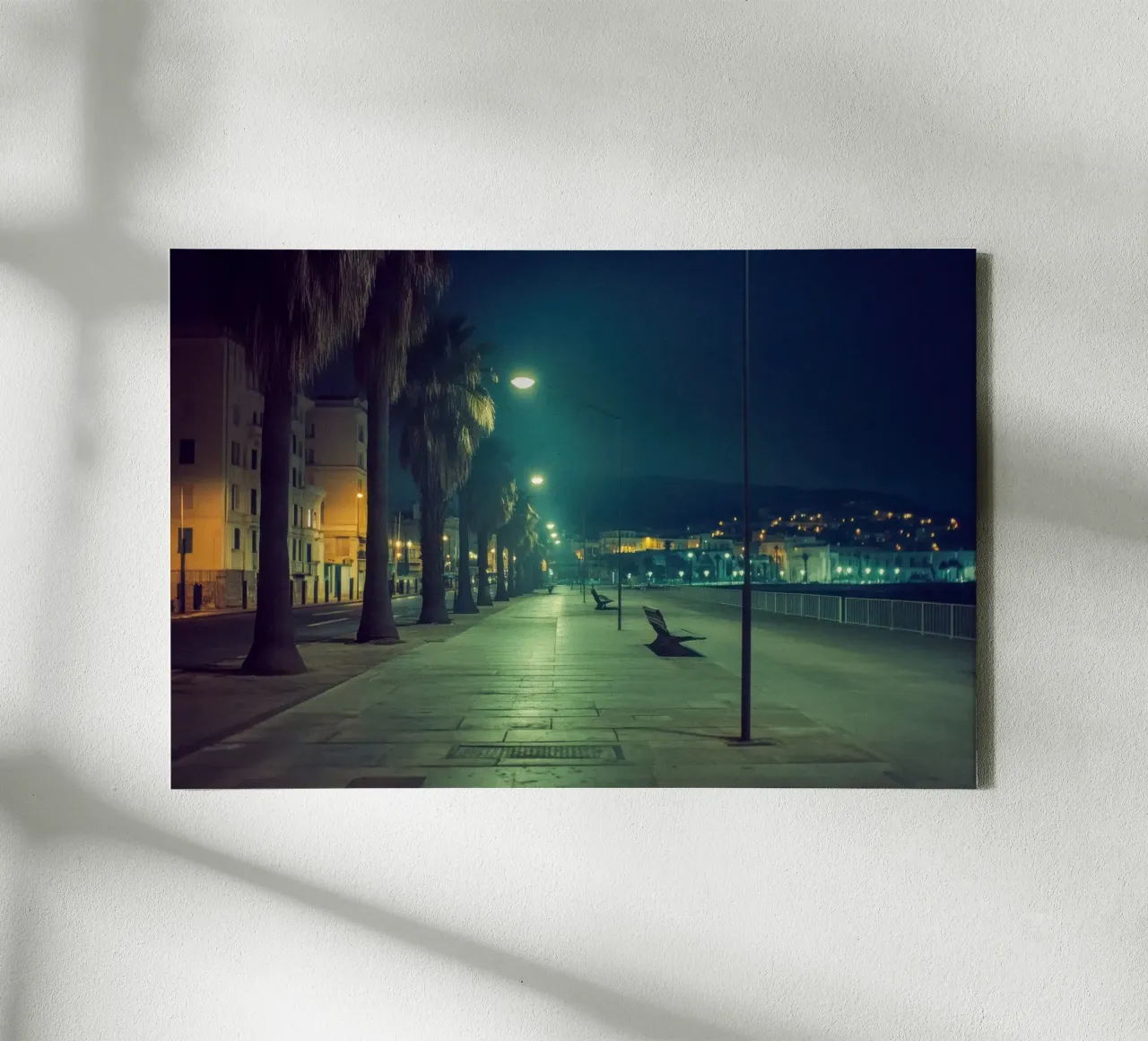 Ajaccio di notte - Promenade sous les palmiers tela con Cornice a cassetta da By Night