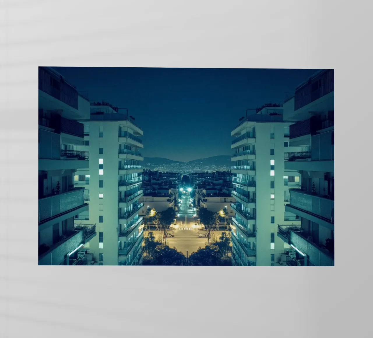 Atene moderna, un sogno urbano illuminato pellicola backlit da By Night
