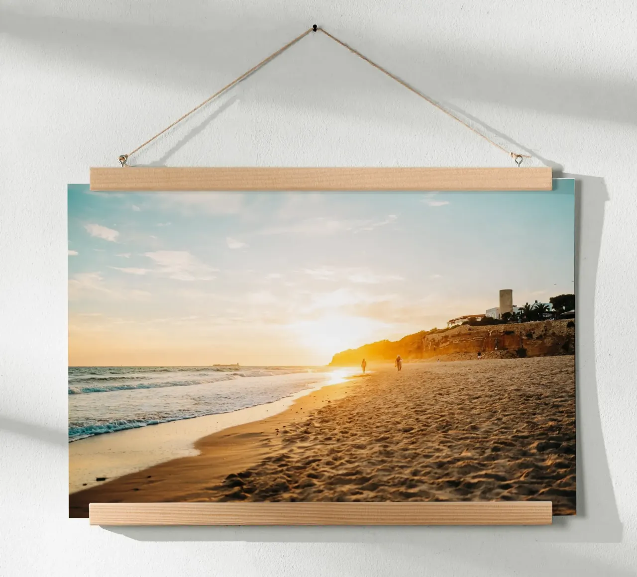 Tramonto su una spiaggia da sogno in Andalusia, Spagna poster da Bold and Retro