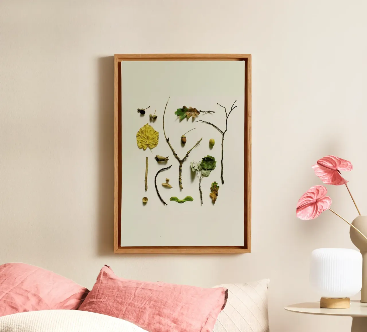 COMPOSIZIONE FOGLIE V canvas with Floater frame by Elena Veronese