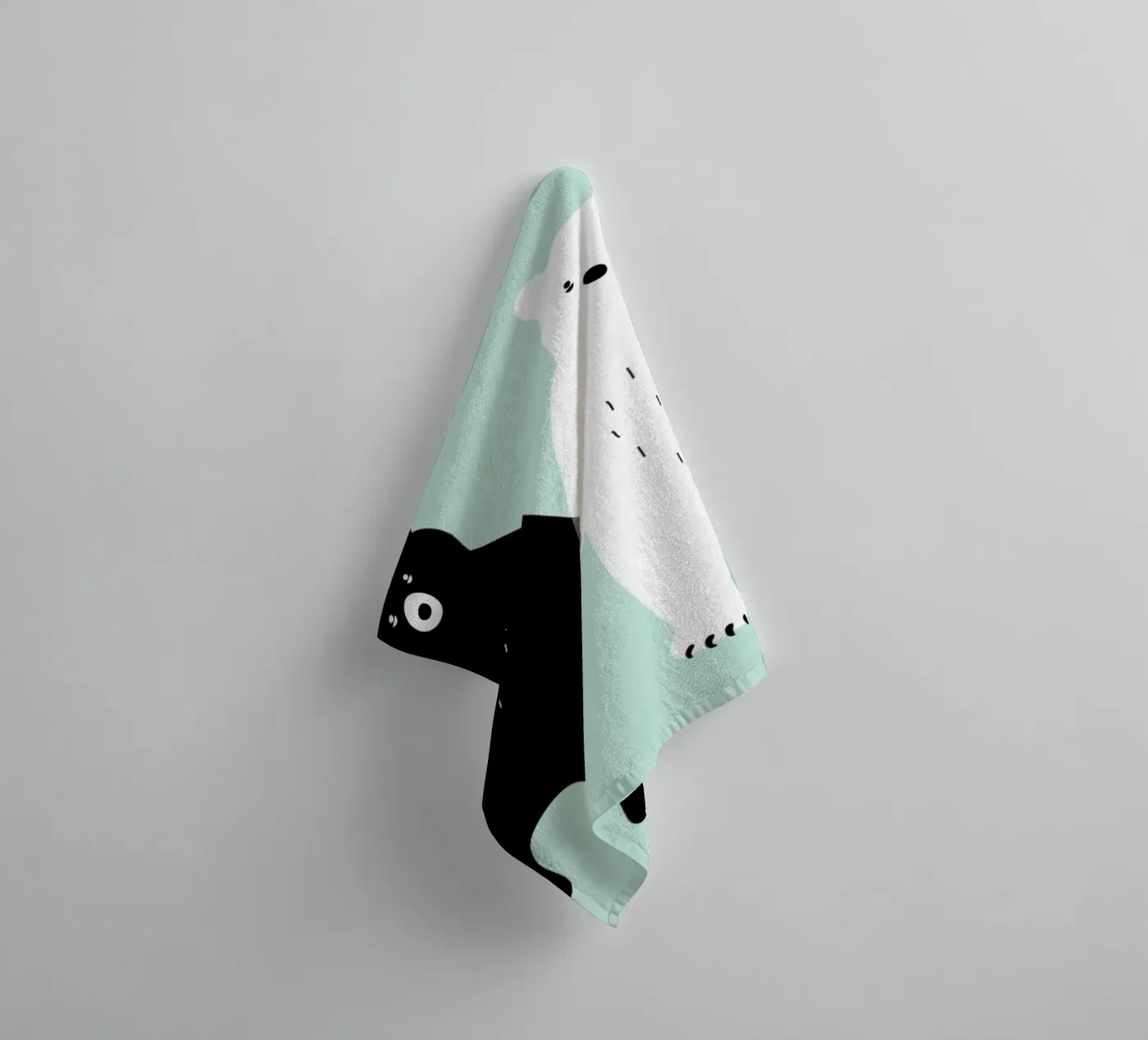 Two Bears Handtuch von Andy Westface