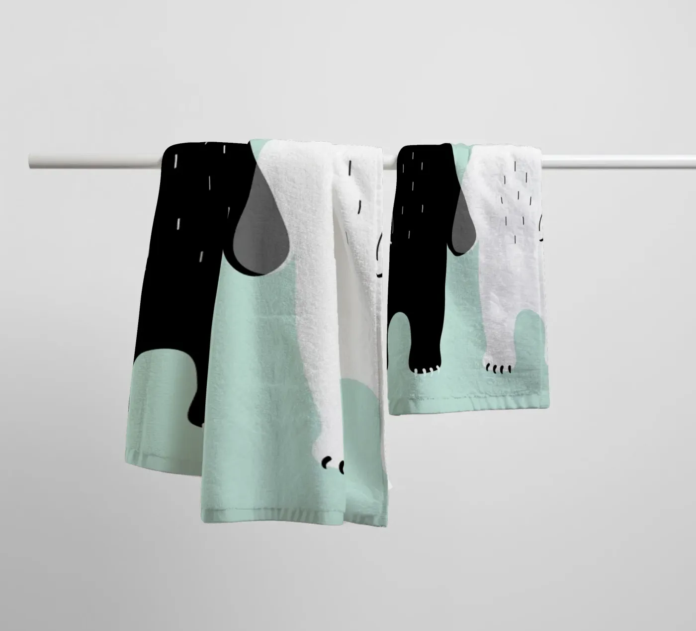 Two Bears Handtuch von Andy Westface