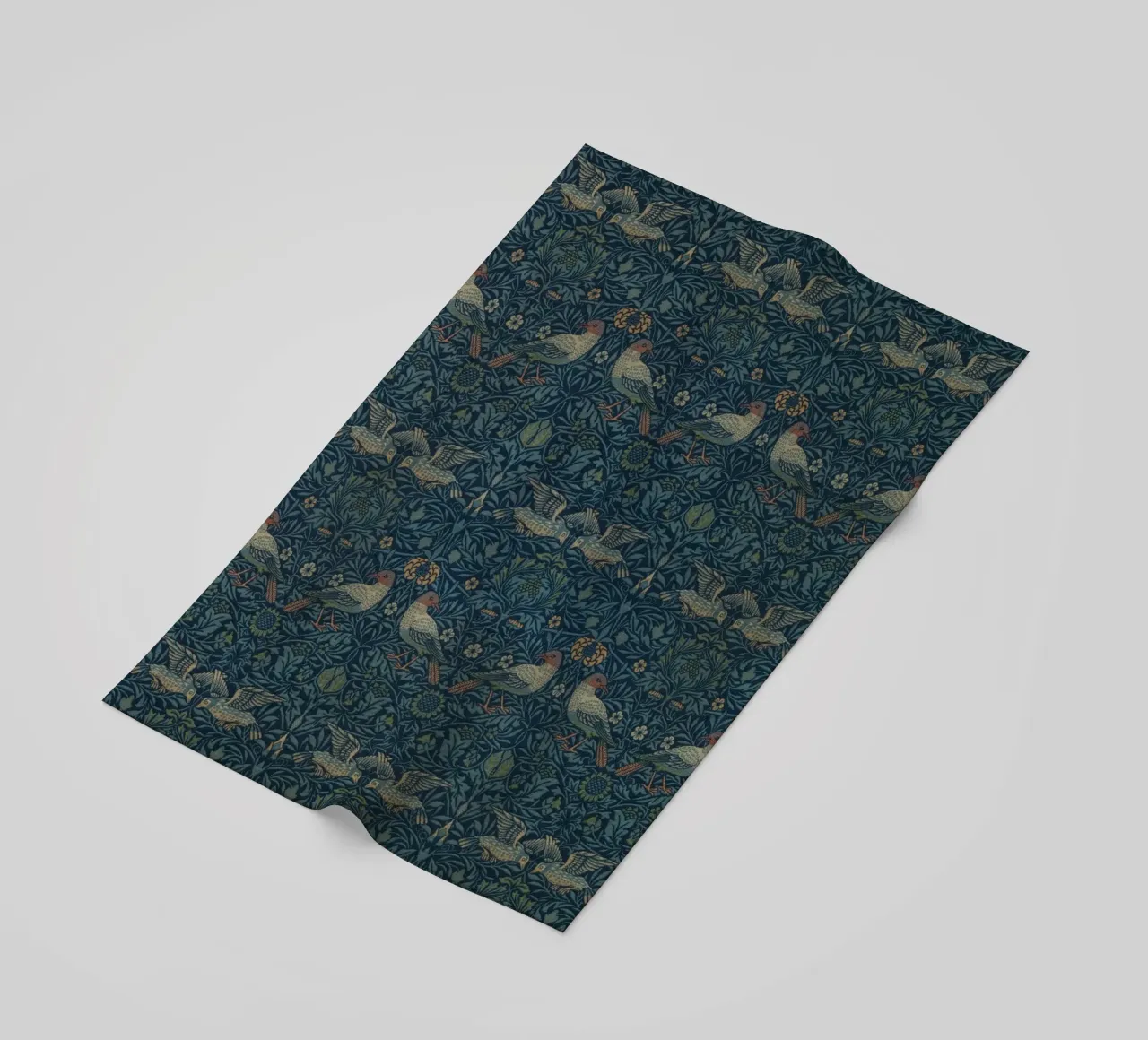 William Morris - Cartamodello Uccelli telo mare da William Store