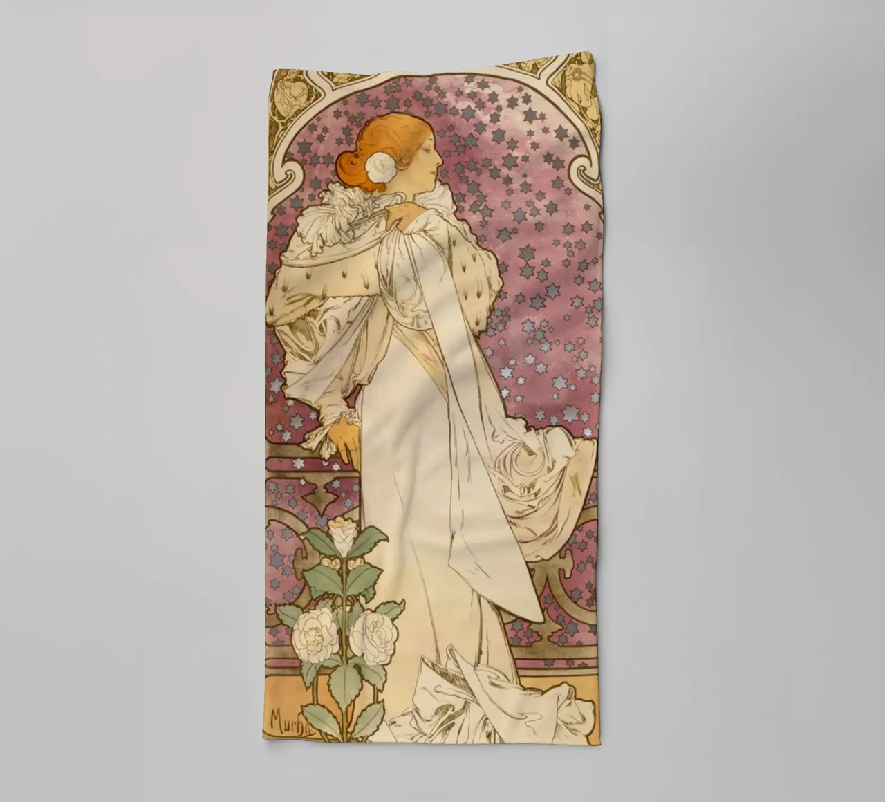 Alphonse Mucha - La signora delle camelie . 1896 asciugamano da bagno da Timeless Artworks