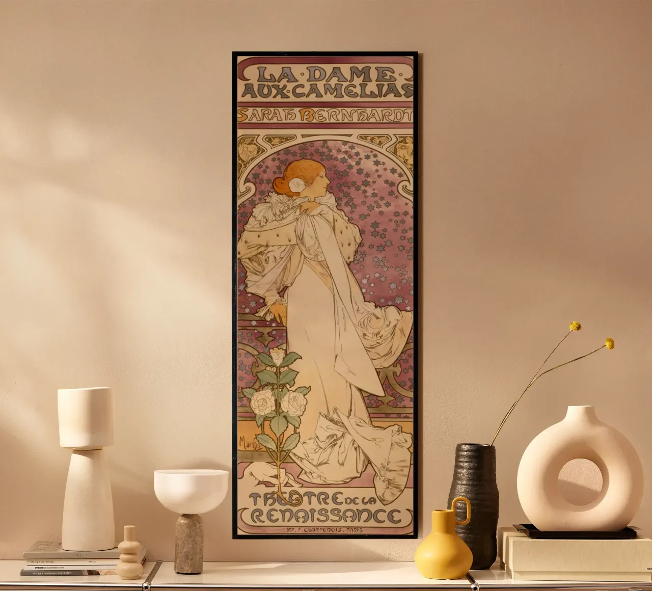 Alphonse Mucha - La signora delle camelie . 1896 carta hahnemühle da Timeless Artworks