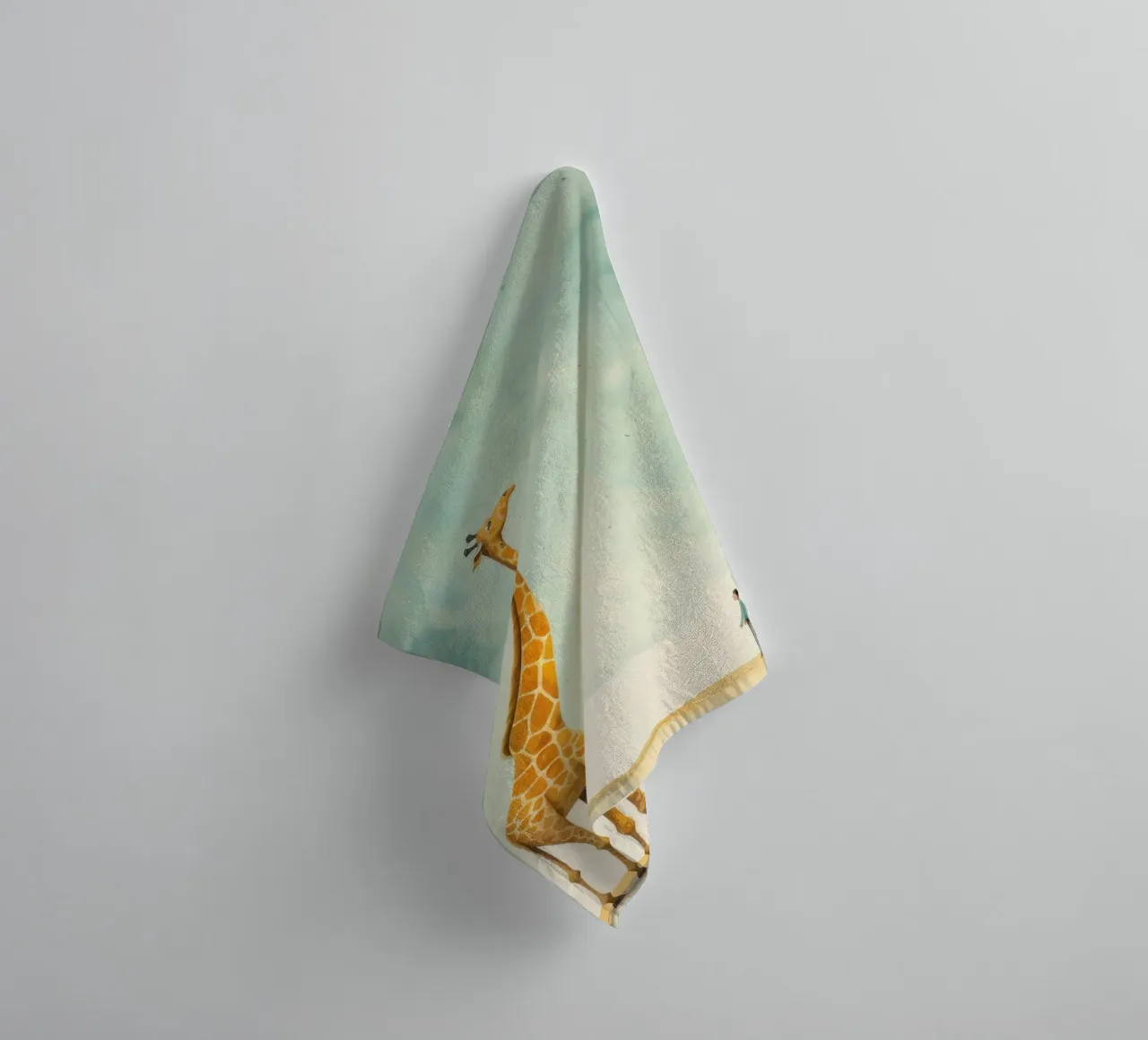 Minimal Giraffe 1 asciugamano da bagno da Minimal Animal Art