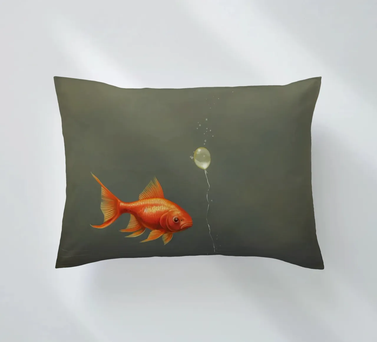 Pesce rosso minimo 1 cuscino da Minimal Animal Art
