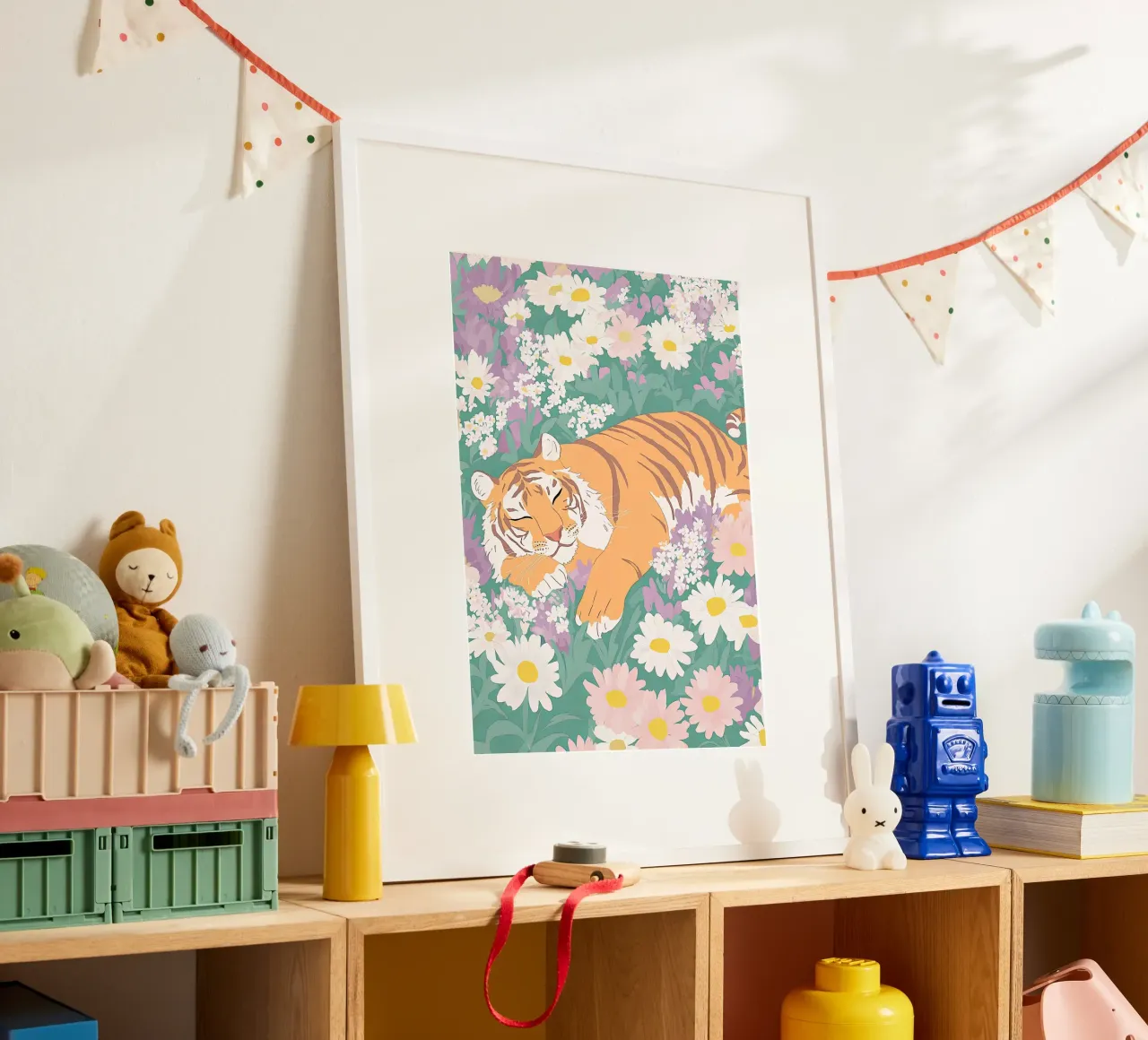 Stampa pastello della tigre, poster della fauna selvatica, tigre con fiori selvatici poster con telaio in plastica da Boheme