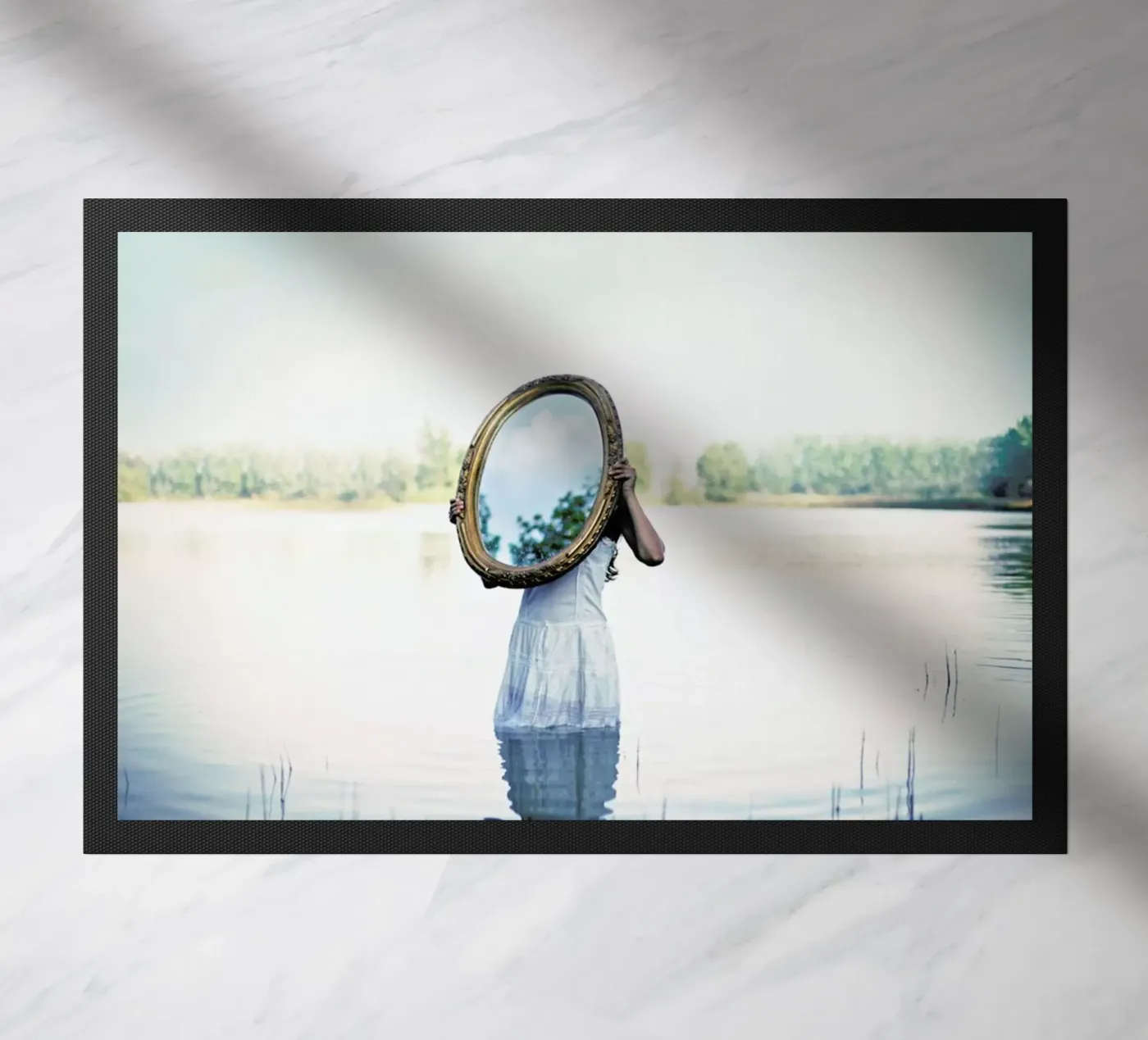 Reflections Fußmatte von Lara Zankoul