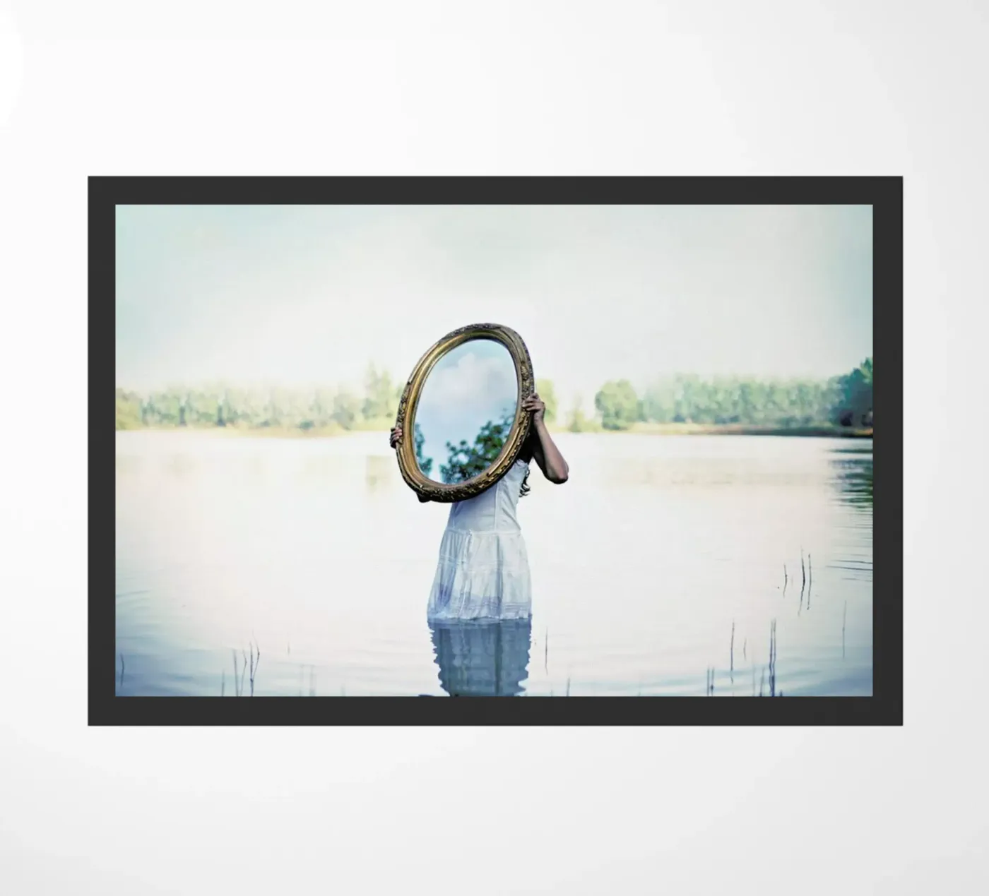 Reflections Fußmatte von Lara Zankoul