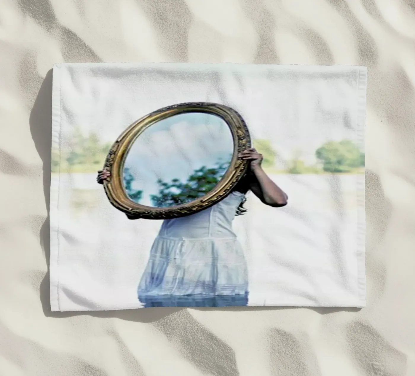 Reflections serviette de plage de Lara Zankoul