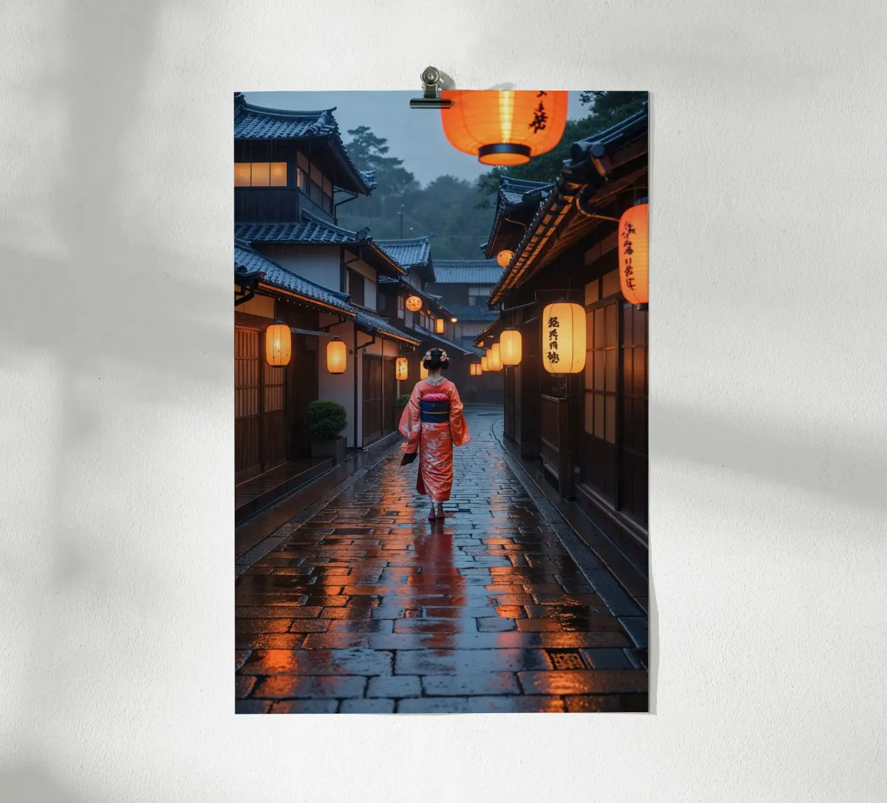 Mystical Gion Streets on a Rainy Evening poster con telaio in legno da AlbertKlee