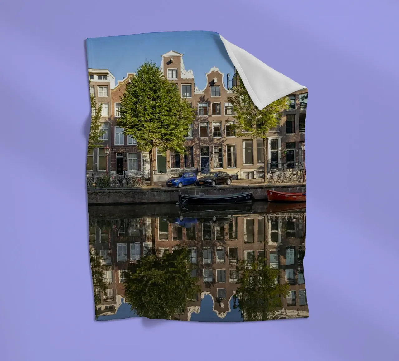 Gracht in Amsterdam coperta in pile da Reisefotografie - Bilder aus aller Welt