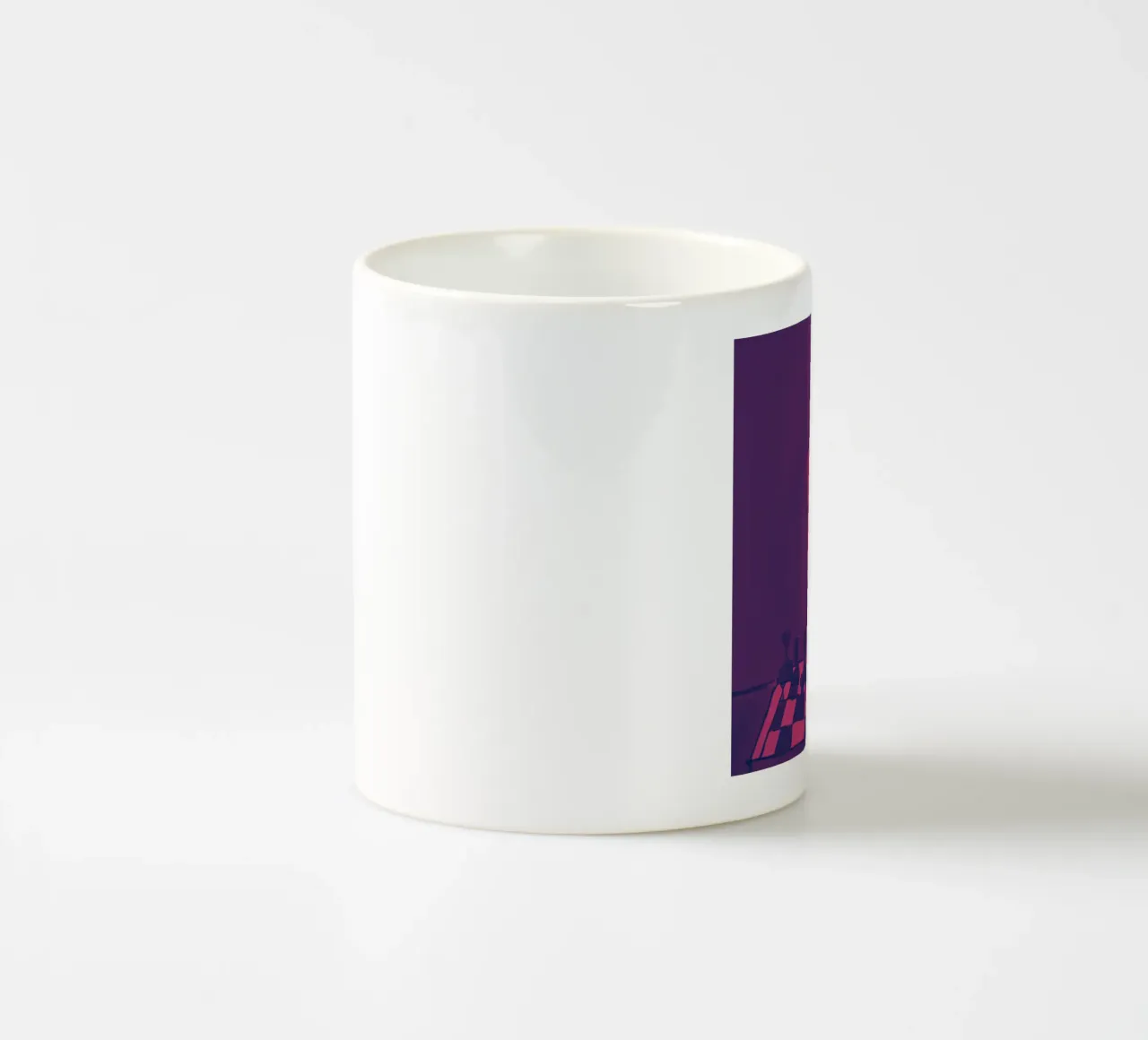 Robot on Pink Hue_Playing Chess_ETH tazza in ceramica da Crypto_Jungle