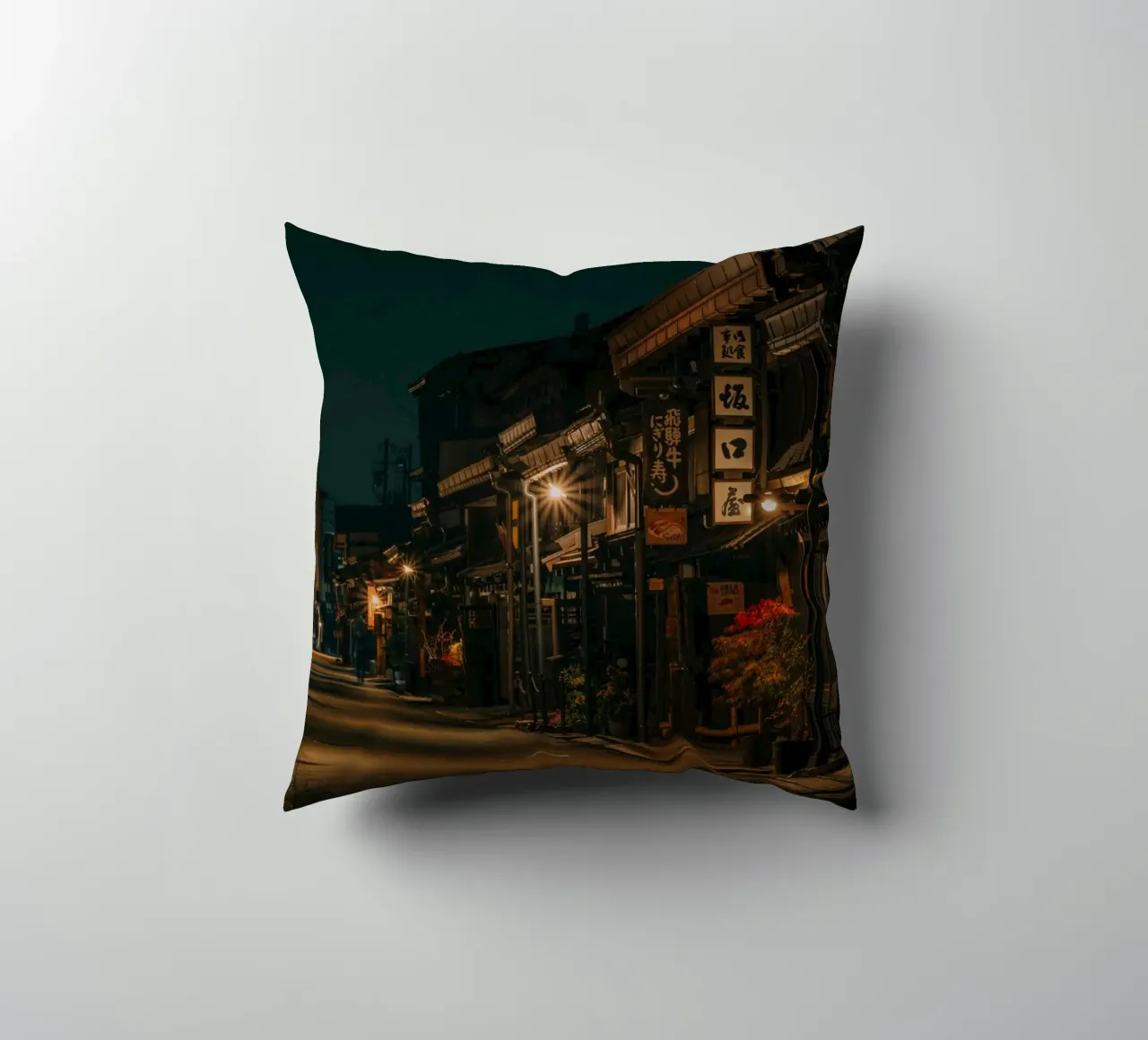 Takayama di notte, Giappone cuscino da Marcel Bisig