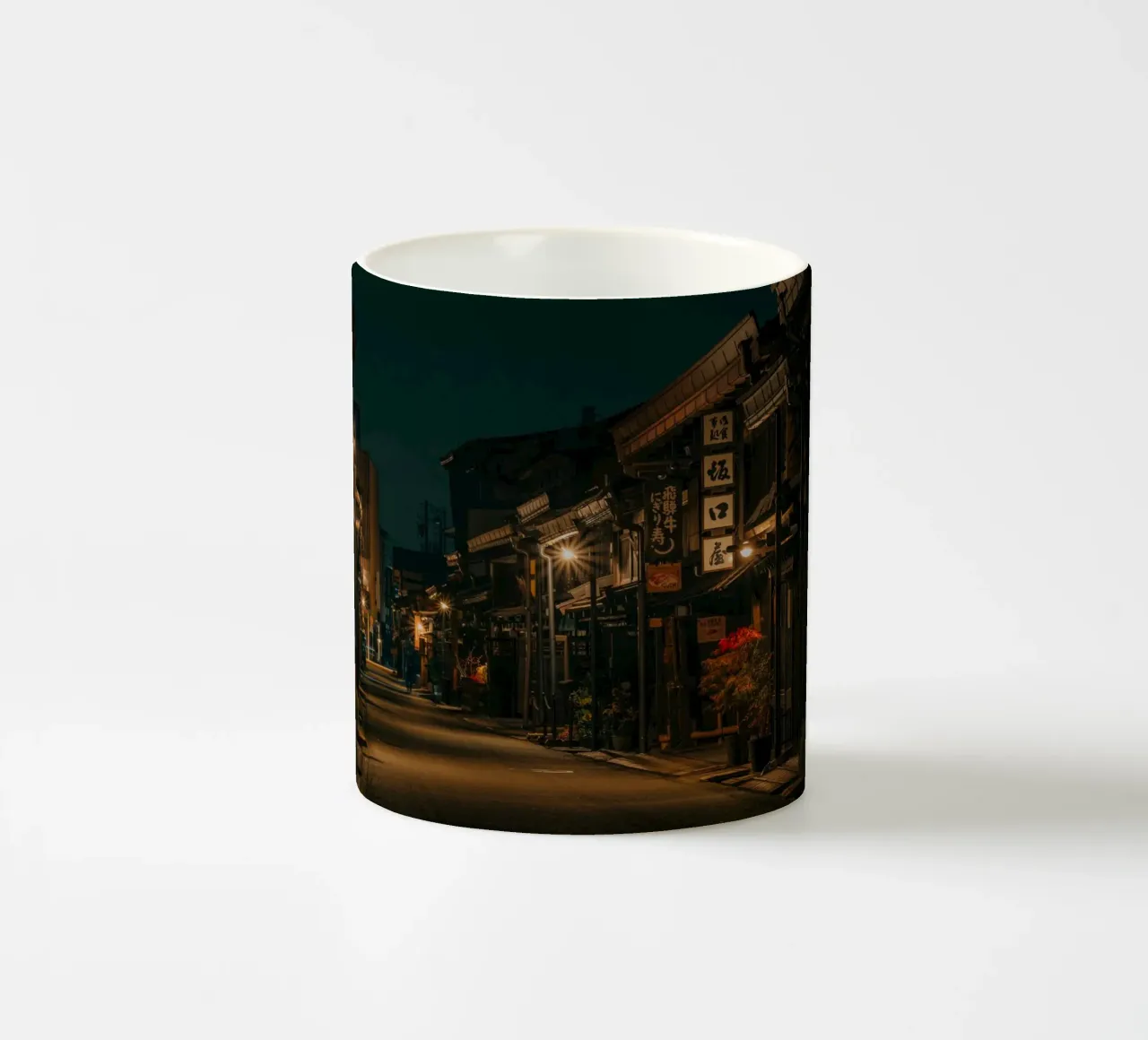 Takayama di notte, Giappone tazza in ceramica da Marcel Bisig