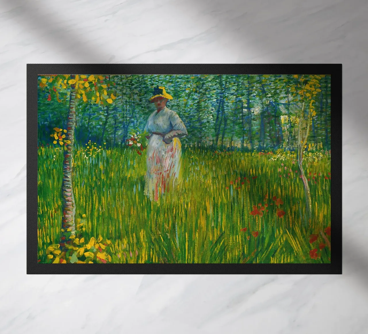 Vincent van Gogh Una donna che cammina in un giardino zerbino da Timeless Artworks