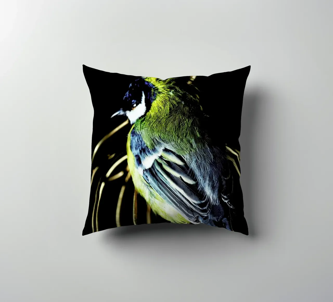 Birds Everywhere 10 cuscino da Günther Egger