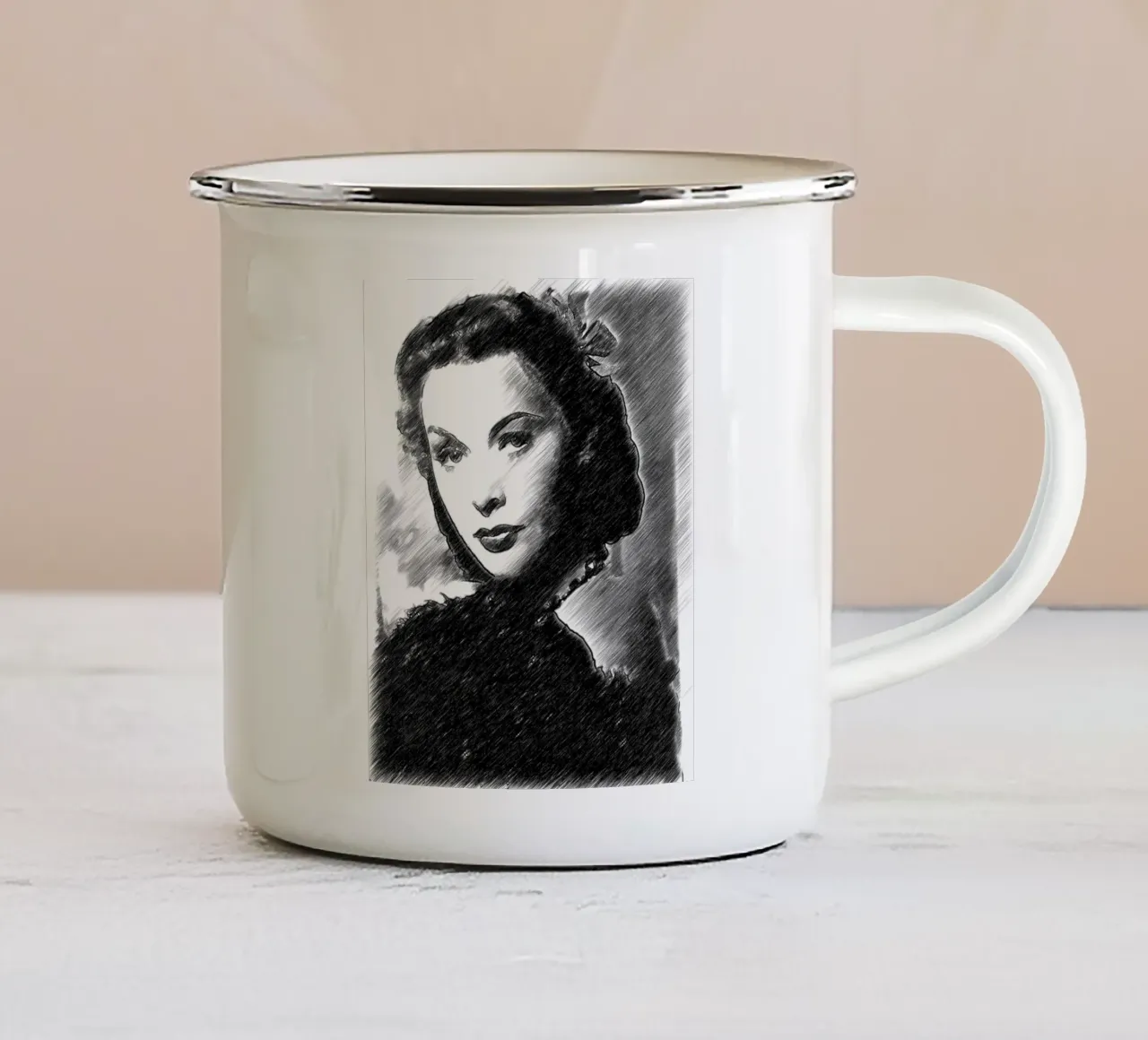 L'attrice Hedy tazza in smalto da Massimo Frascogna
