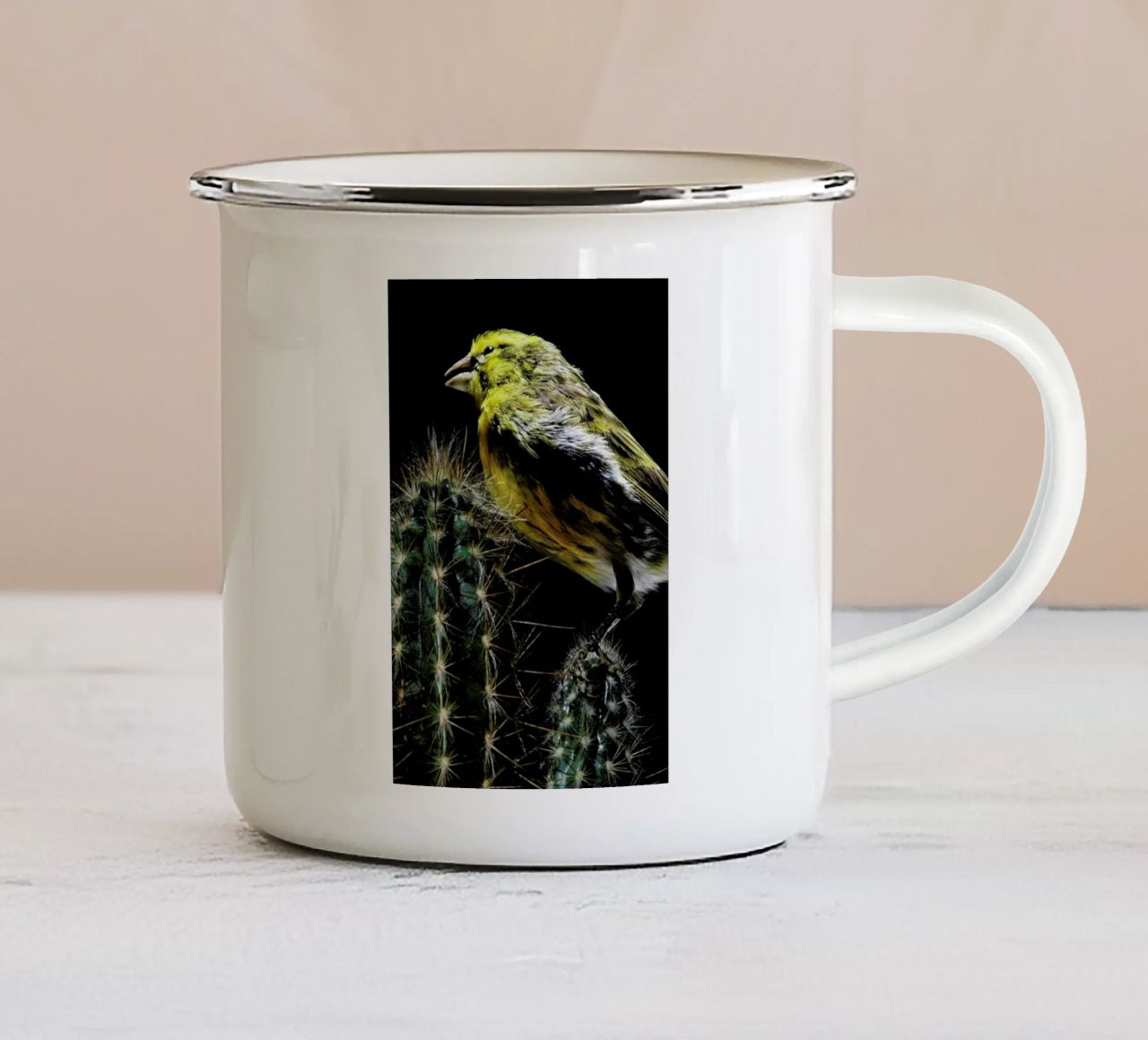 Birds Everywhere 16 tazza in smalto da Günther Egger