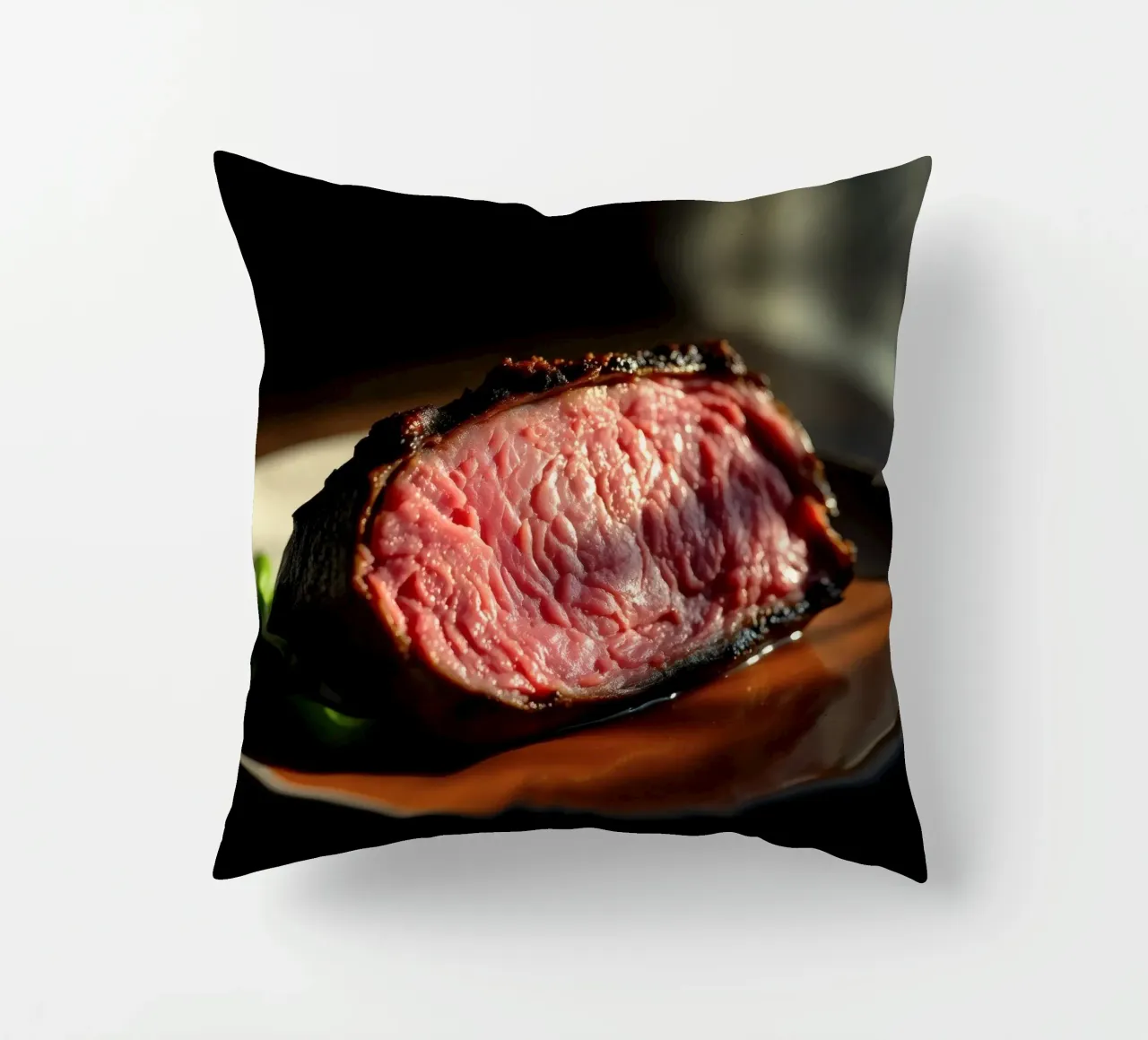 Bistecca di media cottura perfettamente cotta e servita su un piatto scuro cuscino da DesignDoodle