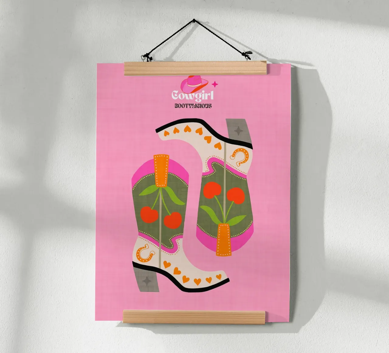 Botas vaqueras Wild West Cherry poster con marco de aluminio de Dominique Vari