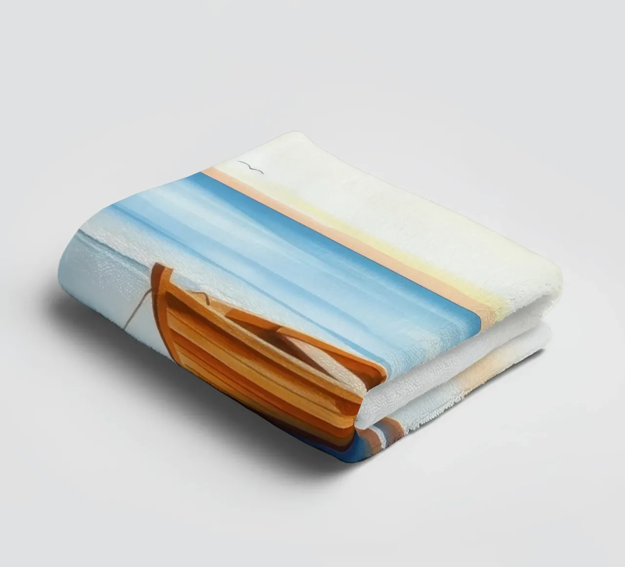 Houten boot rustend op kalme zeekust tijdens zonsondergang badhanddoek van DesignDoodle