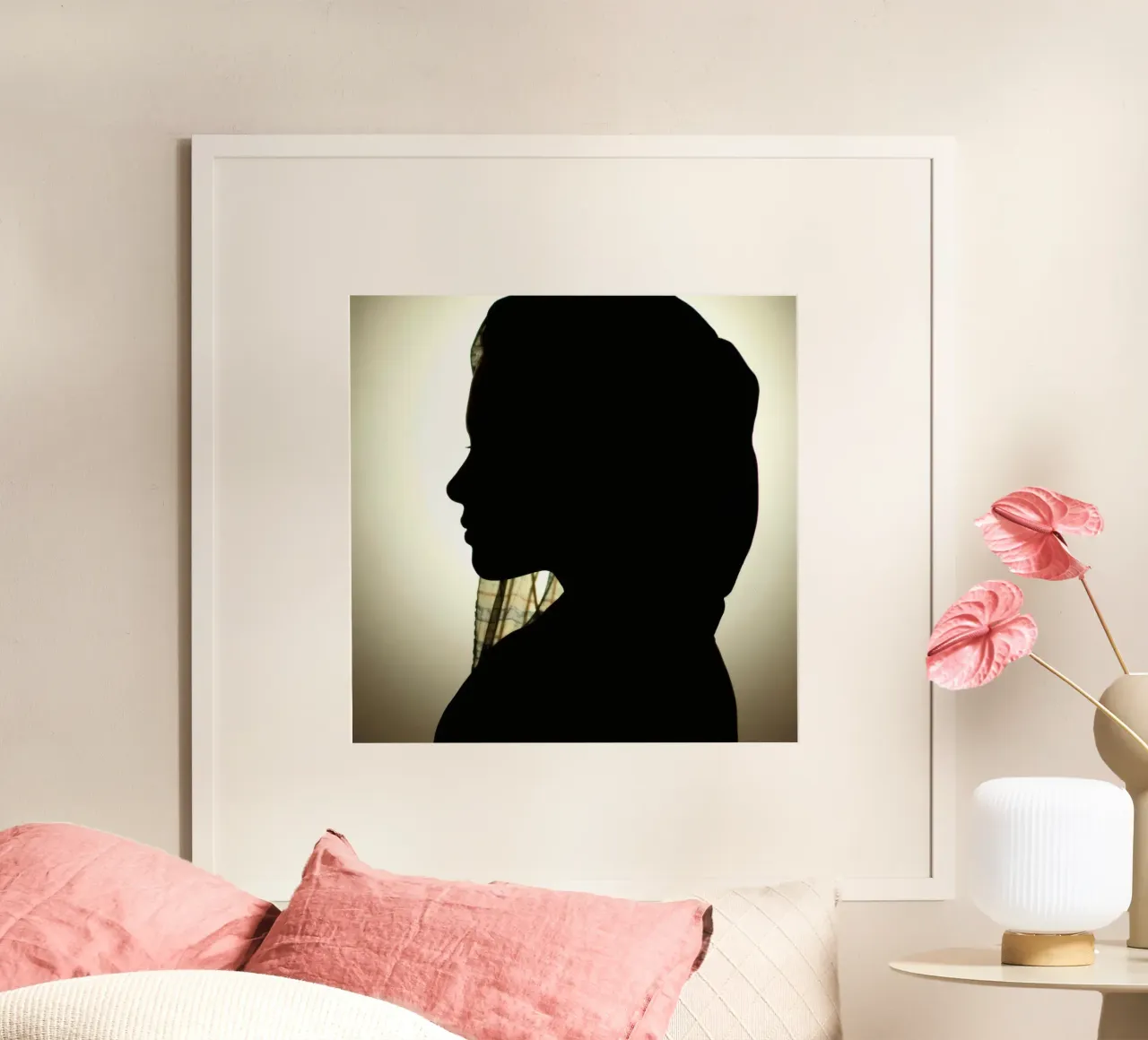 Silhouette einer Frau mit Kopftuch Hahnemühle von DesignDoodle