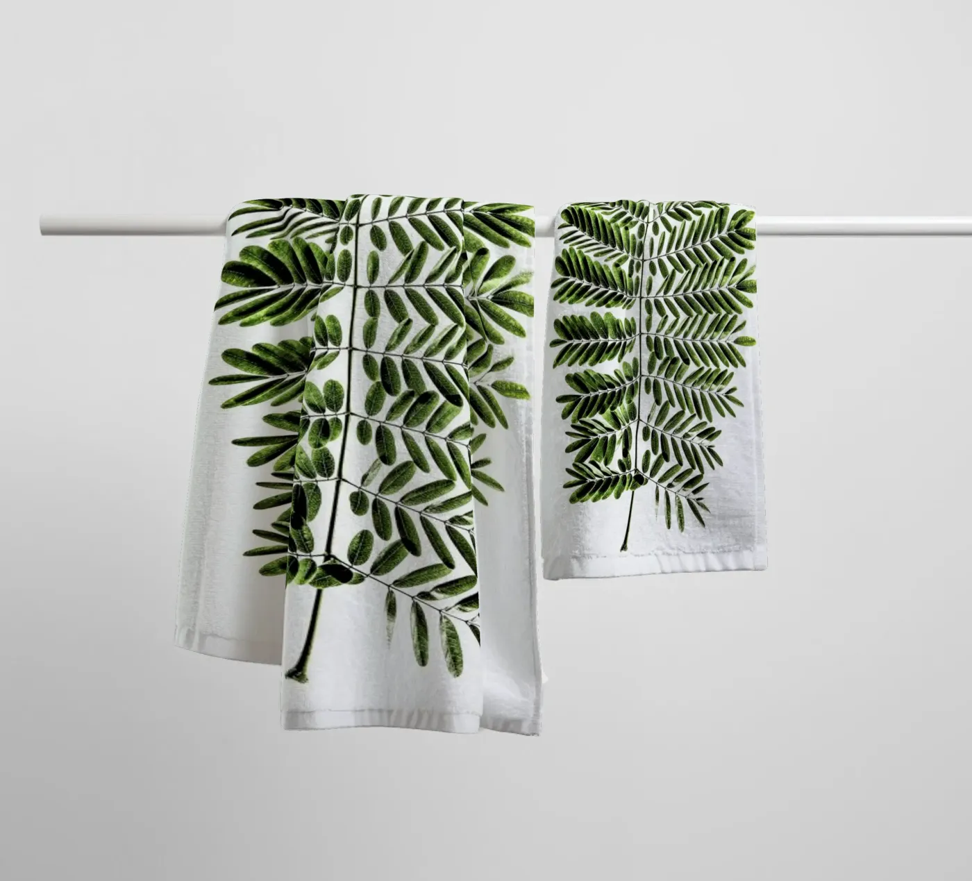 Leaf Study 2 badhanddoek van Shot By Clint