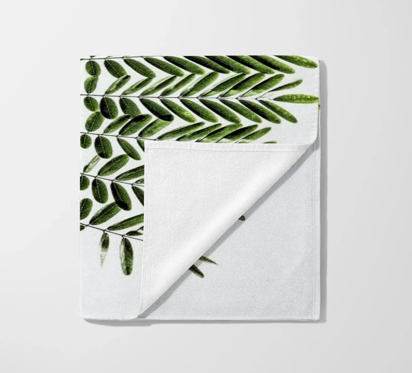 Leaf Study 2 Strandtuch von Shot By Clint