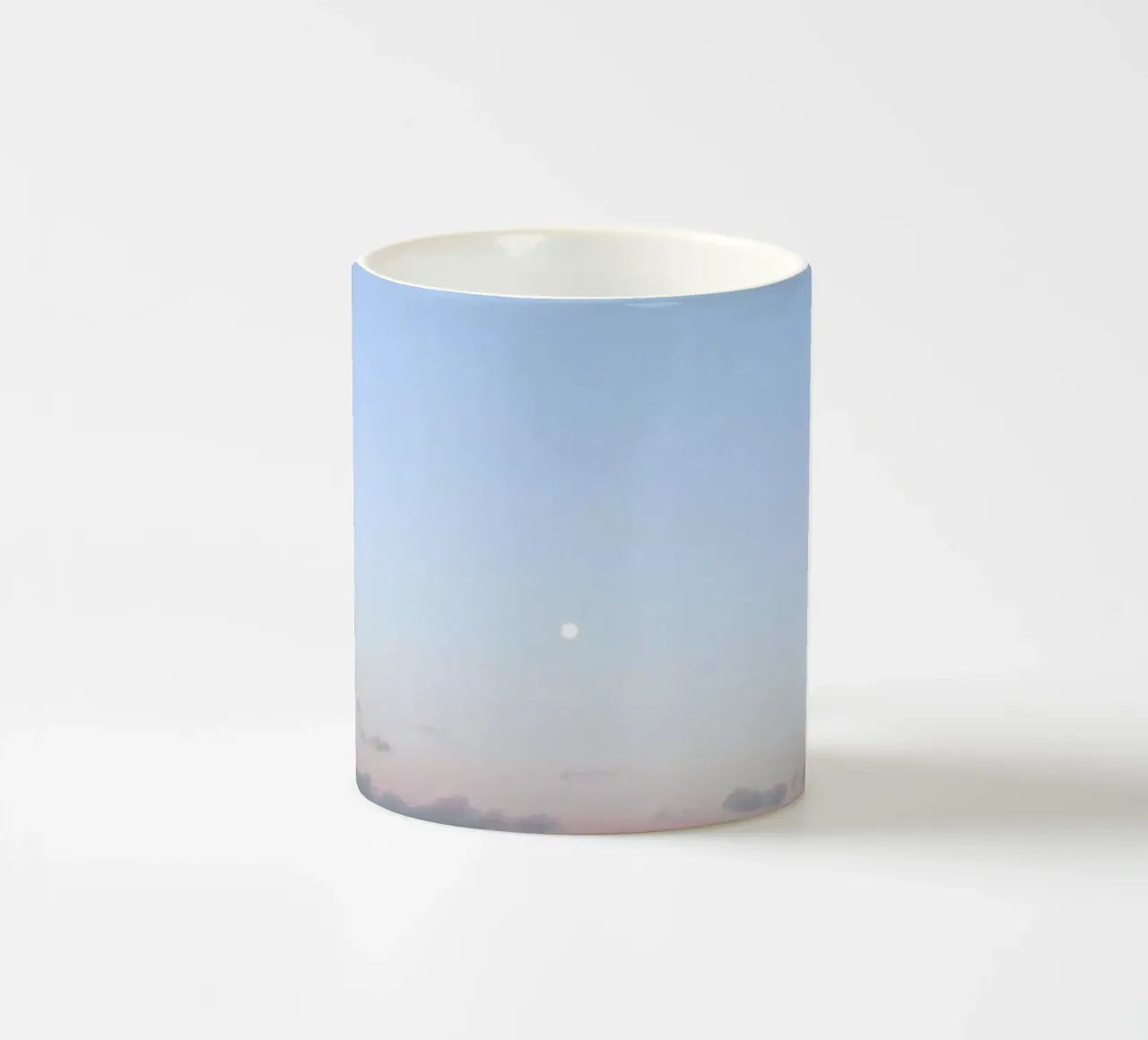 Luna d'argento tazza in ceramica da Cassia Beck Photography