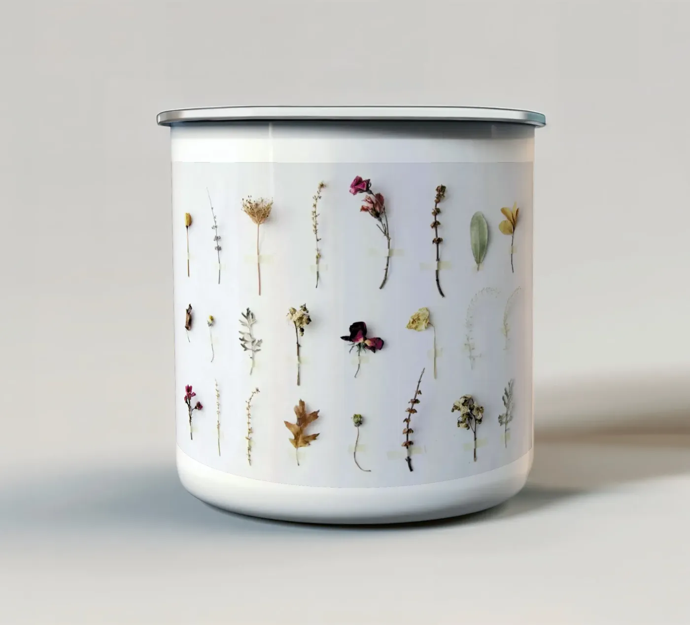 Flora Study emaille mok van Miles of Light