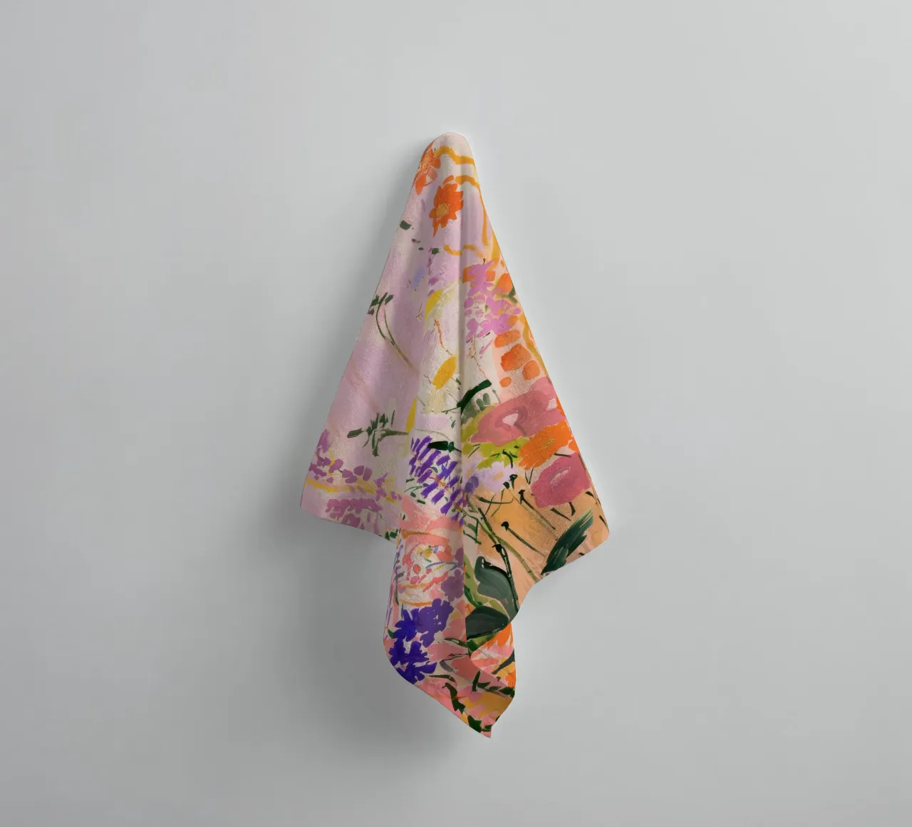 Abstracte kleurrijke bloemenprint, bloemsierkunst, botanische print badhanddoek van Boheme