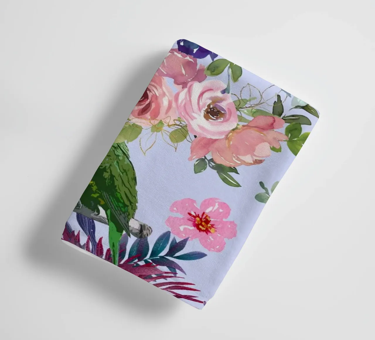 Pappagalli e fiori verdi asciugamano da bagno da berwies design