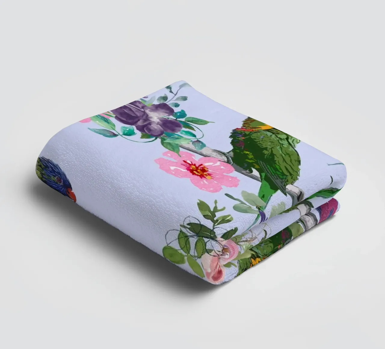 Pappagalli e fiori verdi asciugamano da bagno da berwies design