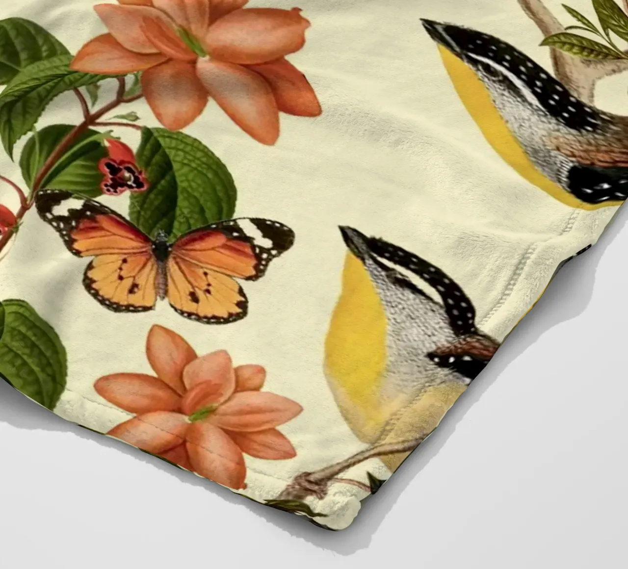 Uccelli e farfalle botanici coperta in pile da berwies design