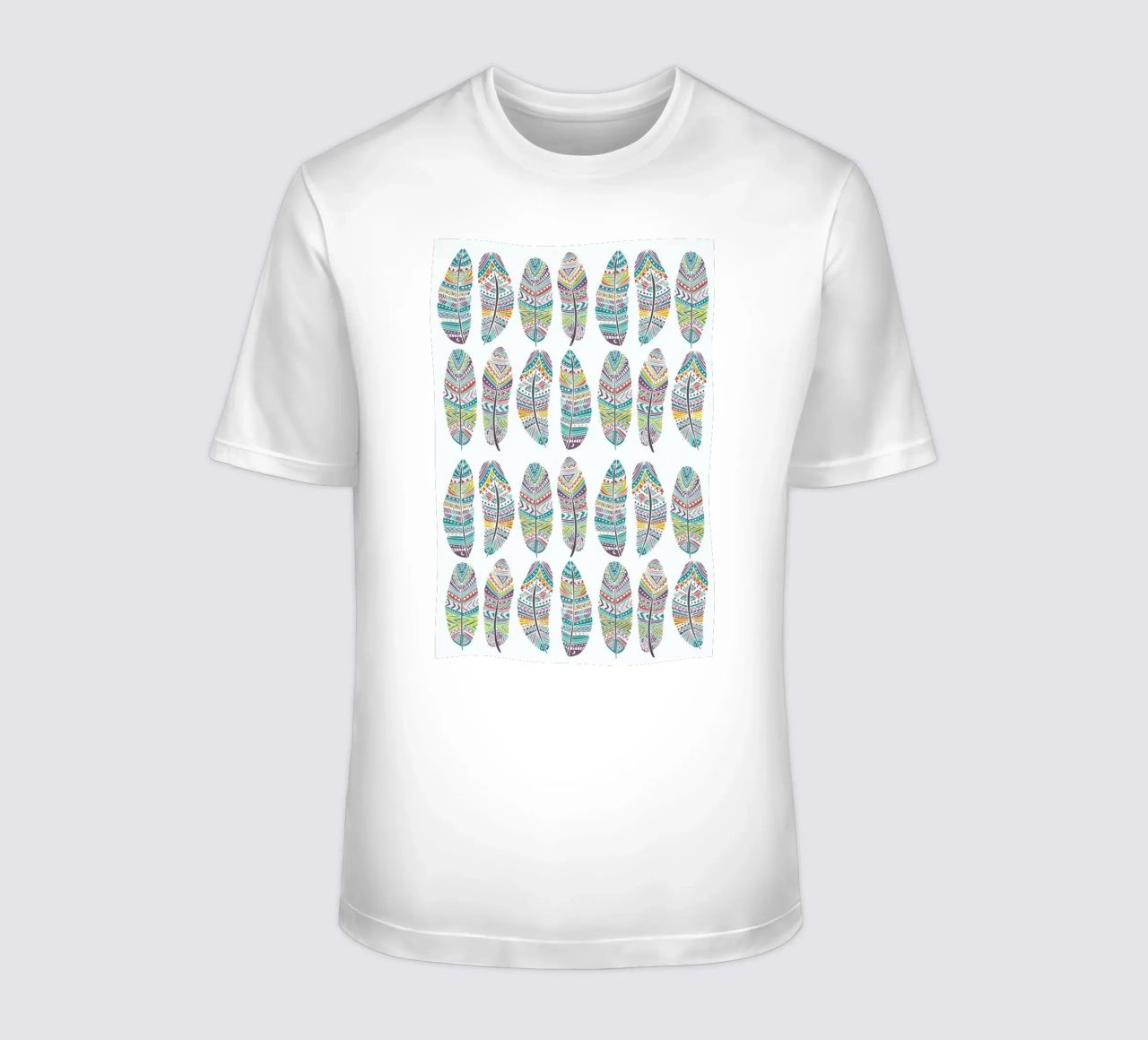 Feathers Pattern with Gold t-shirt da Pom Graphic Design