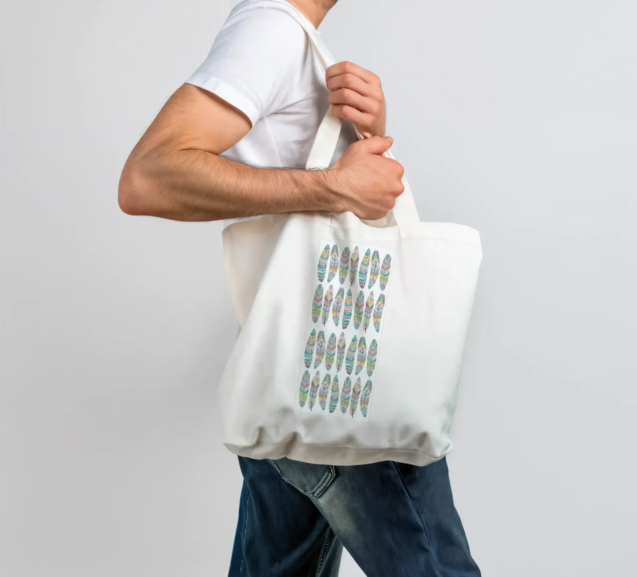 Feathers Pattern with Gold borsa in juta da Pom Graphic Design