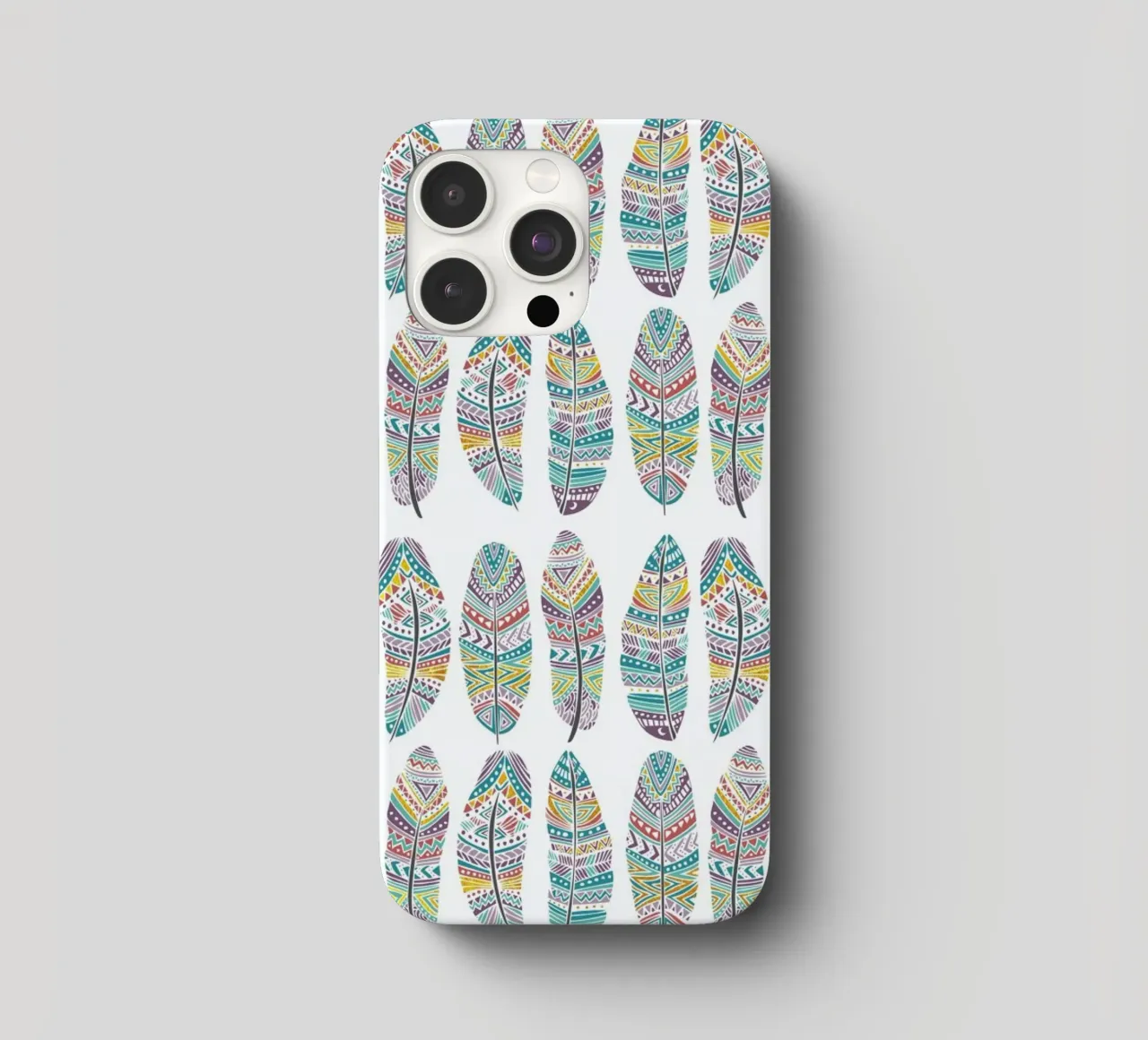 Feathers Pattern with Gold cover iphone da Pom Graphic Design
