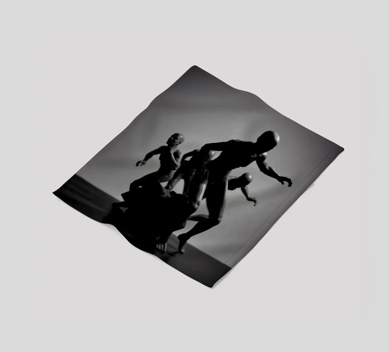 Des figures en mouvement qui capturent l'essence de la lutte plaid polaire de DesignDoodle