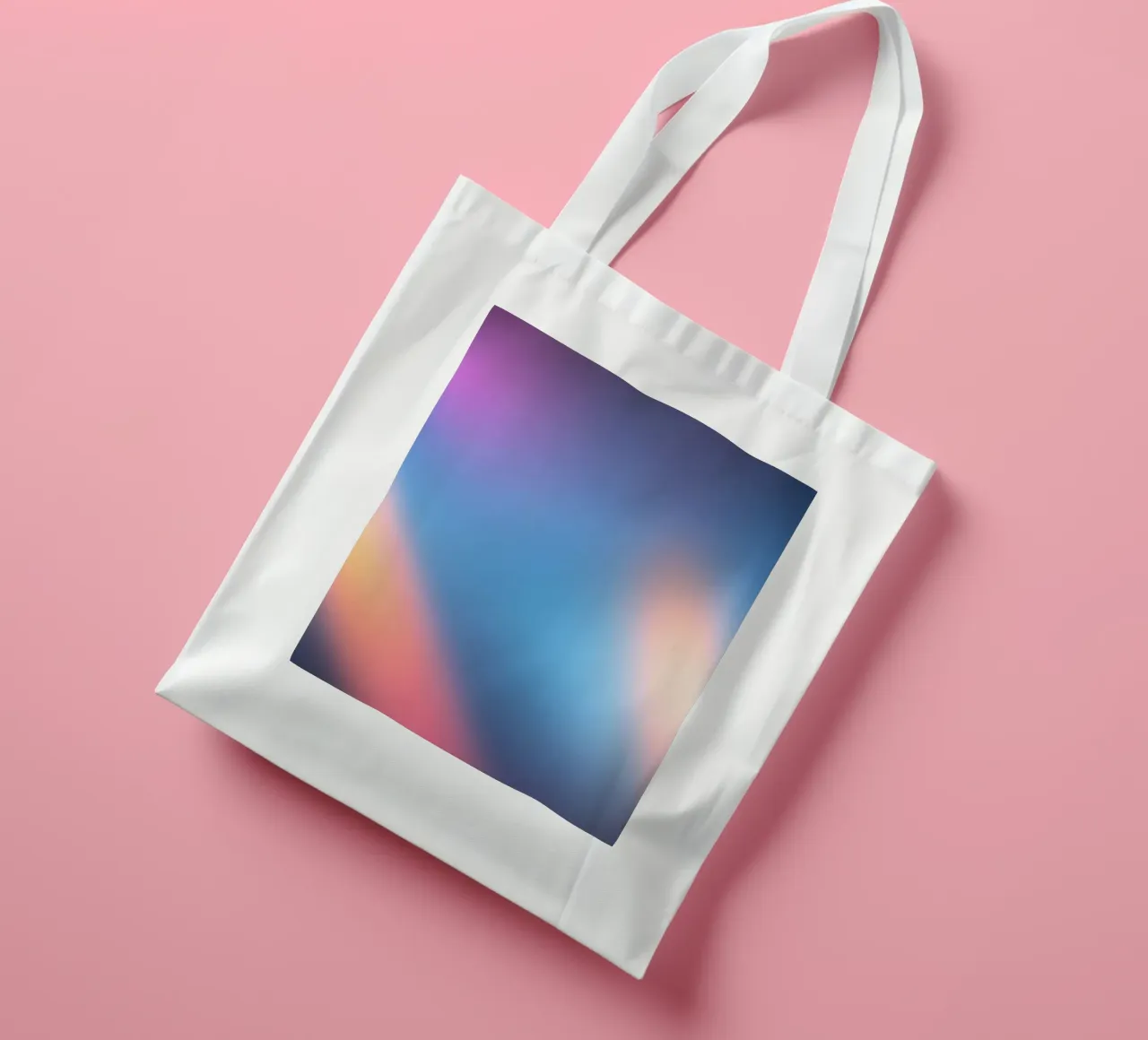 Gradienti di luce colorata creano uno sfondo astratto borsa in juta da DesignDoodle